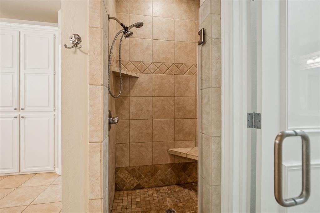Edmond, Oklahoma, 73013, United States, 4 Bedrooms Bedrooms, ,5 BathroomsBathrooms,Residential,For Sale,1912730