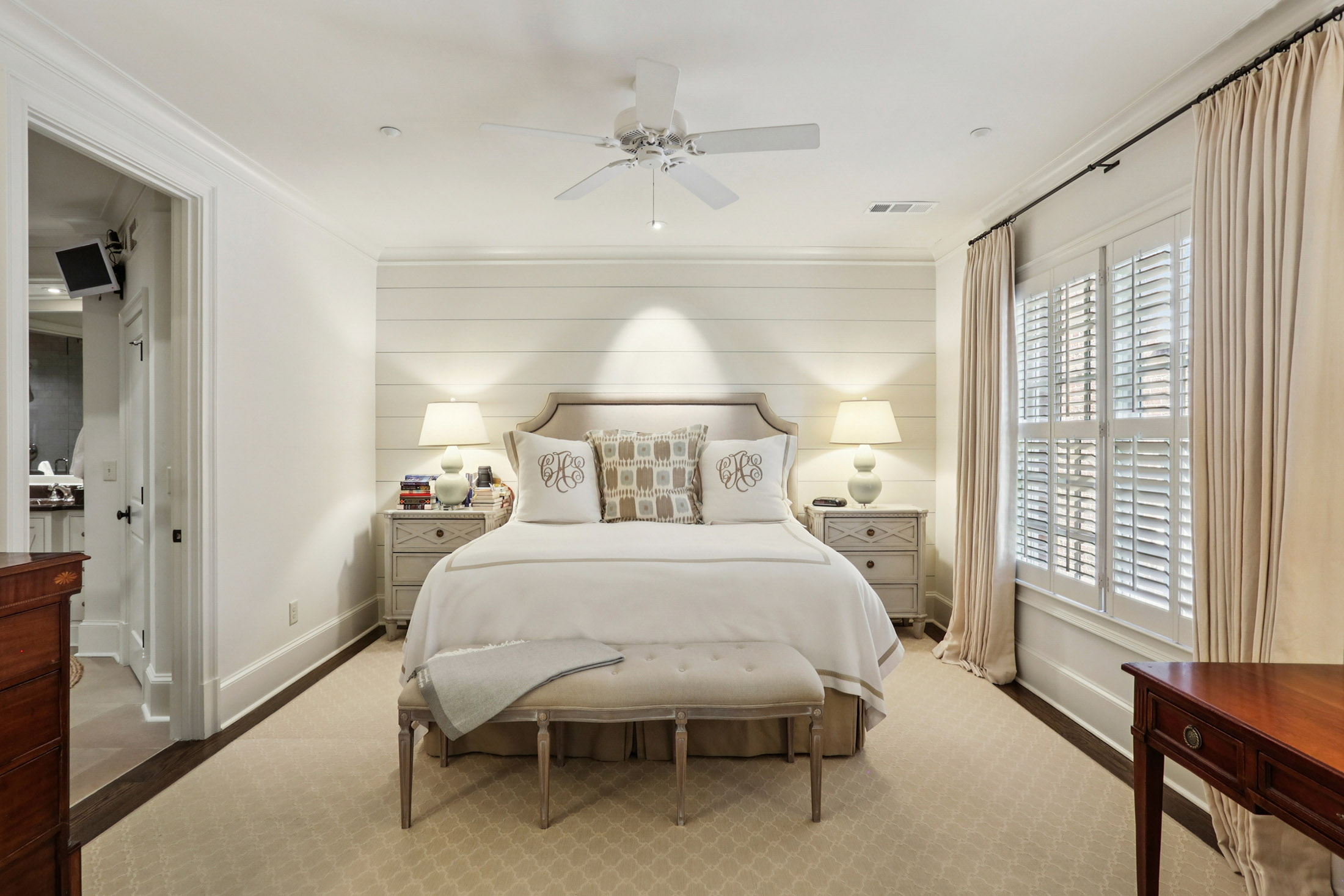  Exceptional Garden Hills Townhome Combines Luxury, Location and Lifestyle - 物件實景