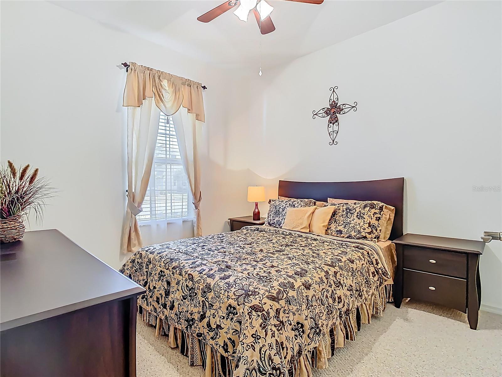 ORLANDO, Florida, 32828, United States, 5 Bedrooms Bedrooms, ,3 BathroomsBathrooms,Residential,For Sale,1923242
