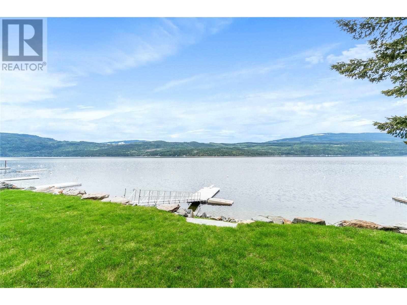 ANGLEMONT, British Columbia, V0E 1M8, CA, 5 Bedrooms Bedrooms, ,3 BathroomsBathrooms,Residential,For Sale,1836909
