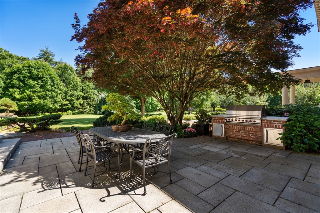 Concord, Massachusetts, 01742, United States, 6 Bedrooms Bedrooms, ,9 BathroomsBathrooms,Residential,For Sale,2000973