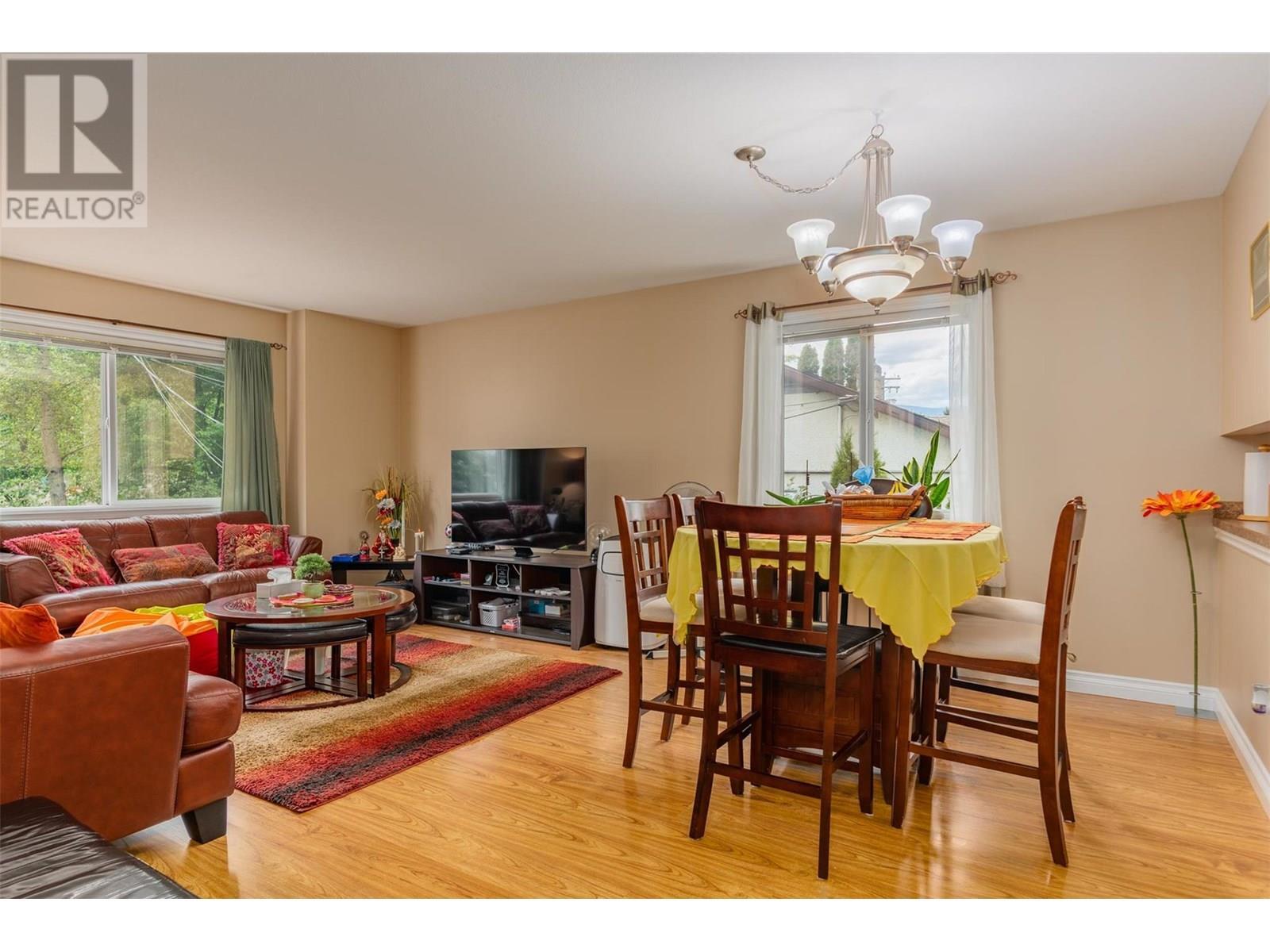 CASTLEGAR, British Columbia, V1N 1J7, CA, 3 Bedrooms Bedrooms, ,2 BathroomsBathrooms,Residential,For Sale,1913084