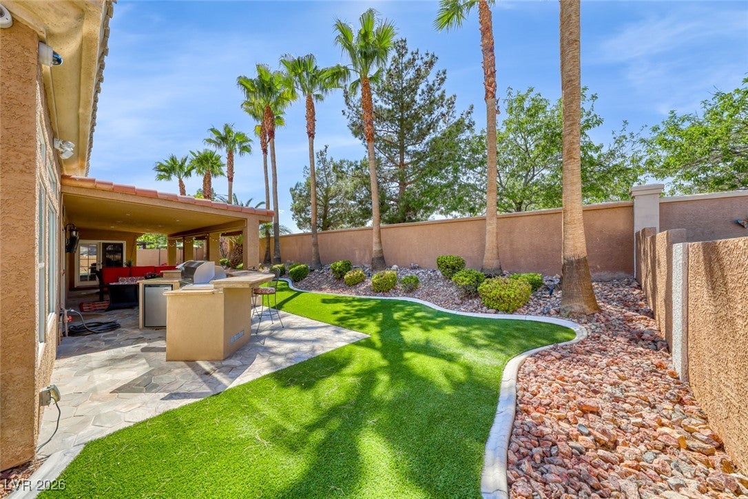 Las Vegas, Nevada, 89131, United States, 3 Bedrooms Bedrooms, ,2 BathroomsBathrooms,Residential,For Sale,2009747