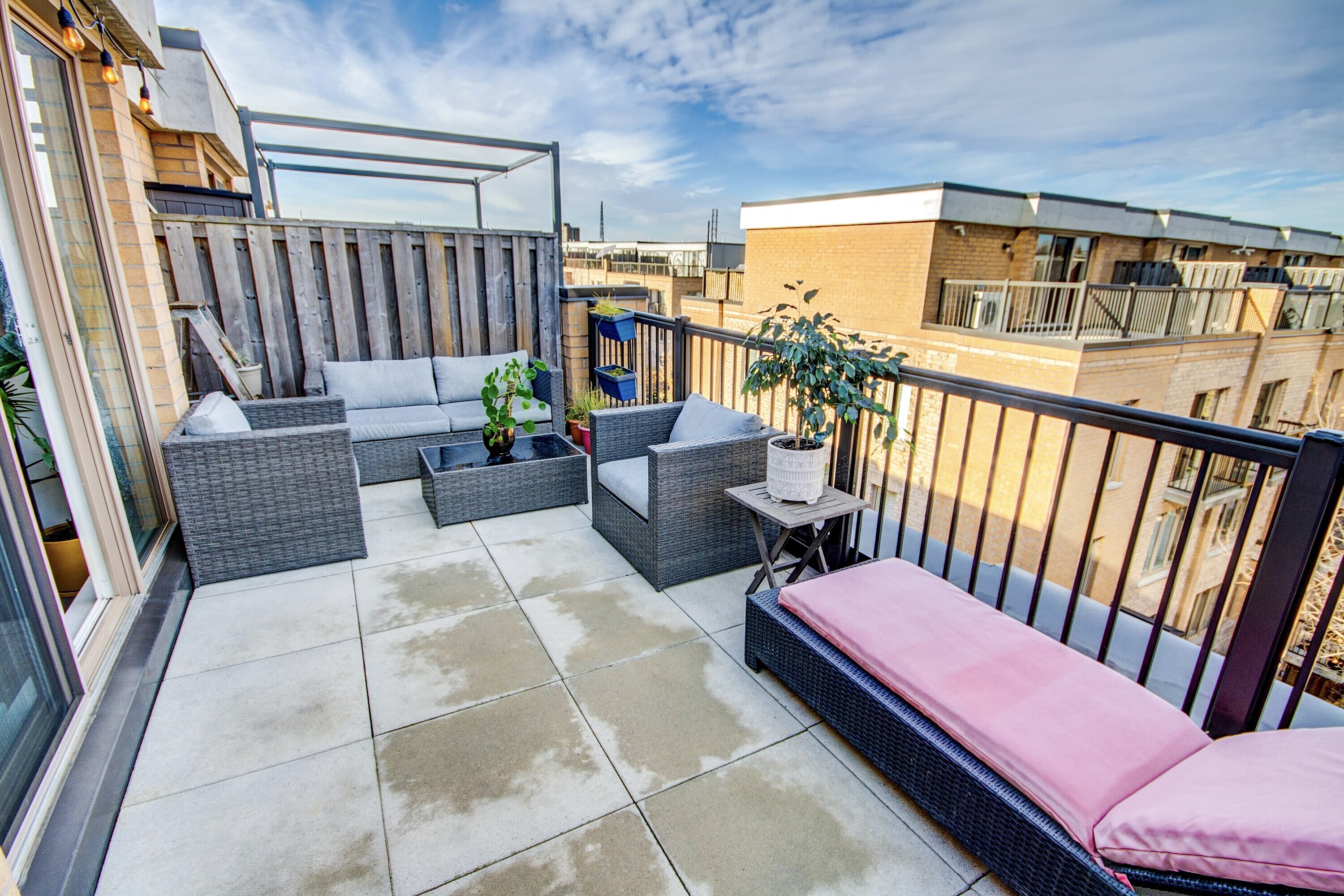  Davenport Village - 物件實景