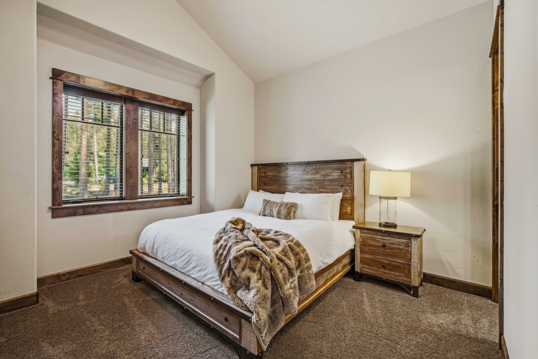  56240 Trailmere Circle Bend, OR 97707 - 物件實景