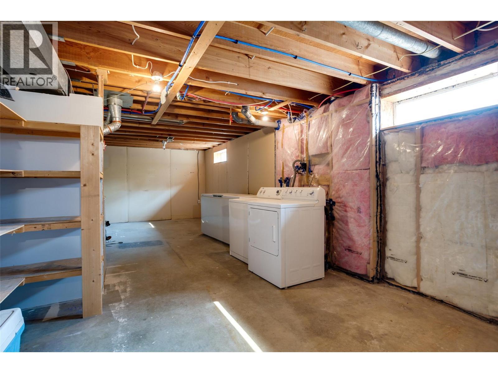 KELOWNA, British Columbia, V1V 1E2, CA, 4 Bedrooms Bedrooms, ,3 BathroomsBathrooms,Residential,For Sale,1961625