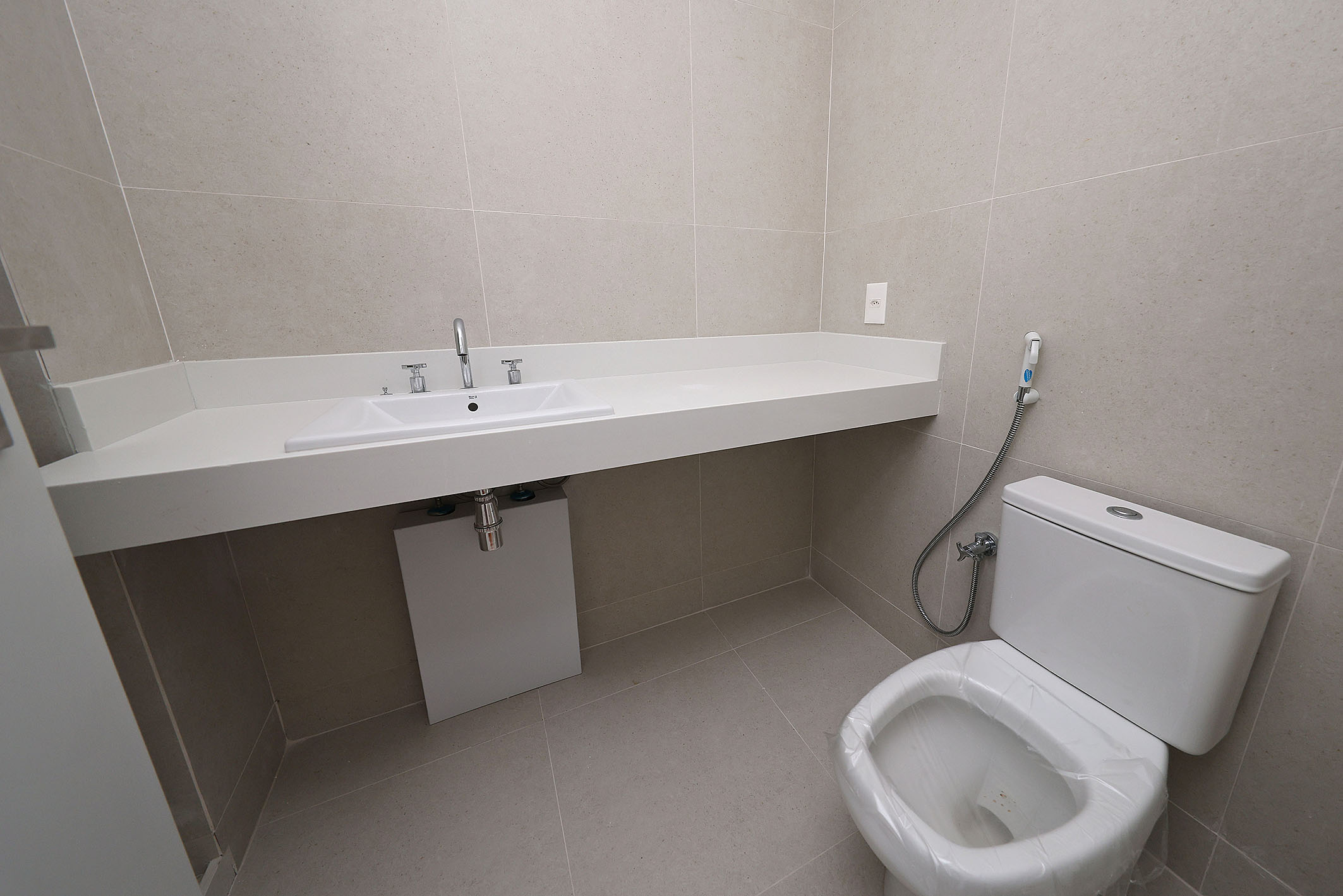  Spacious four-suite residence in a full-service residential condominium - 物件實景