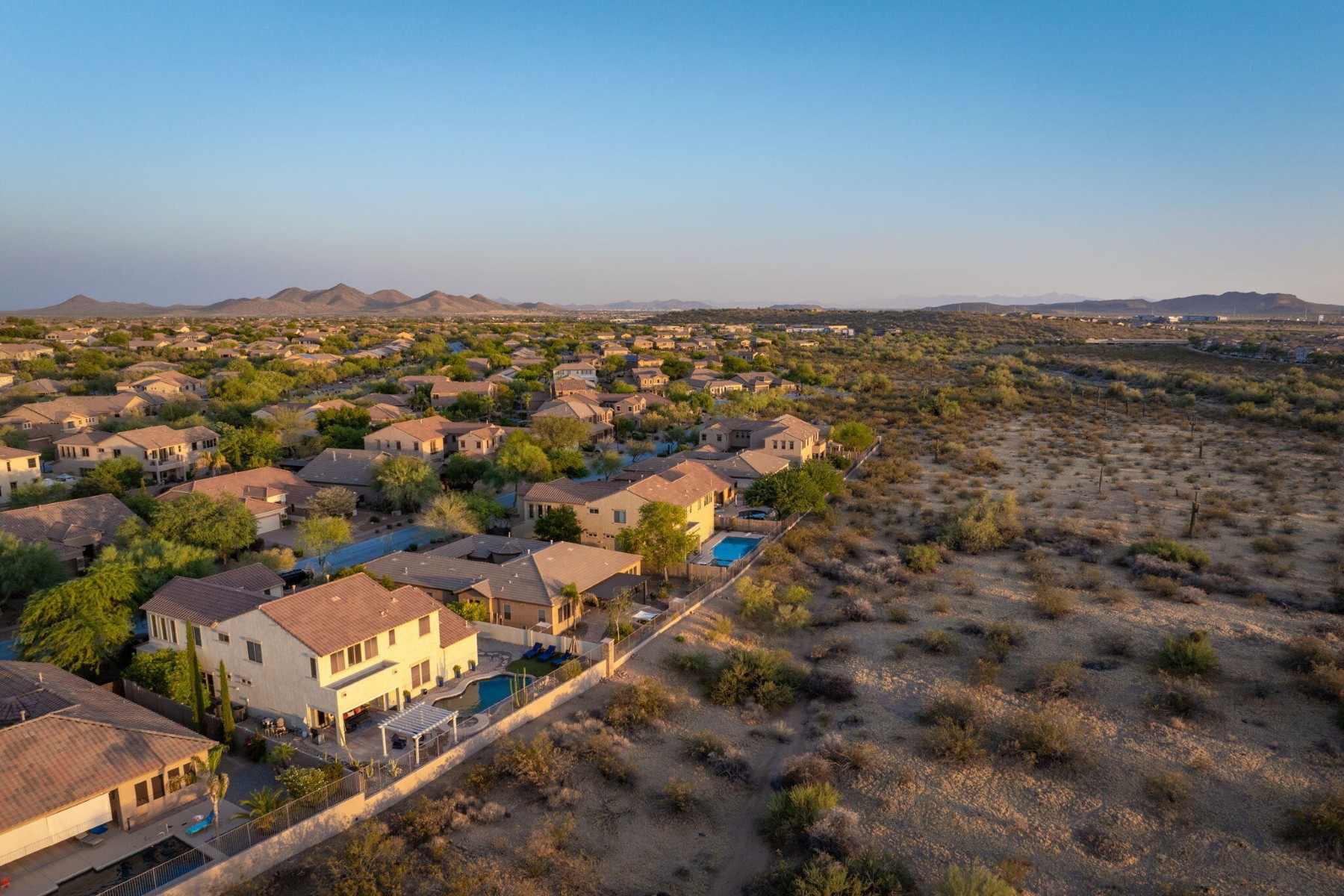  35326 N 27th Lane  Phoenix, AZ - 物件實景