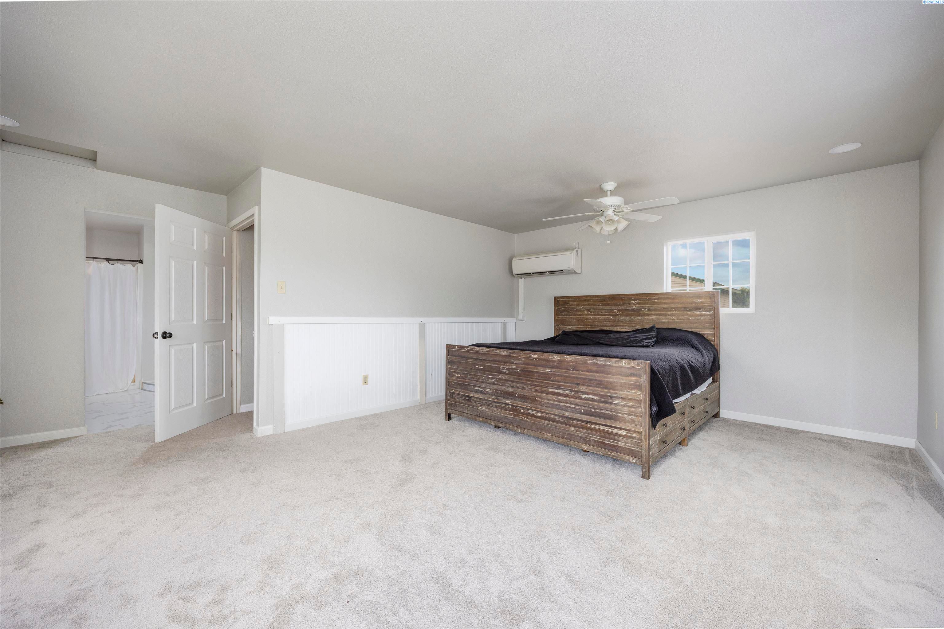 Richland, Washington, 99354, United States, 3 Bedrooms Bedrooms, ,2 BathroomsBathrooms,Residential,For Sale,1978459