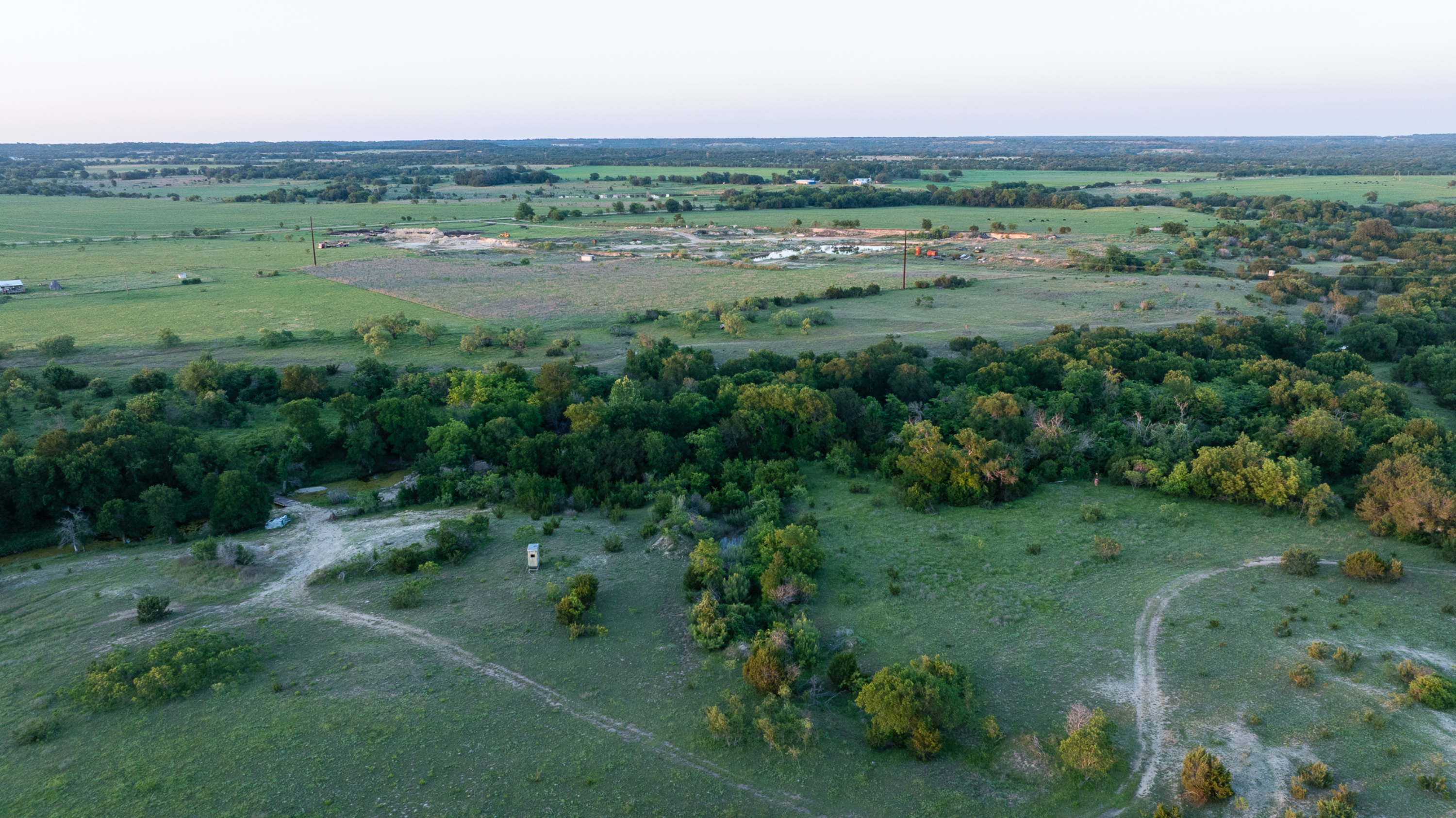  A Turnkey Bosque County Retreat Built for Recreation - 物件實景