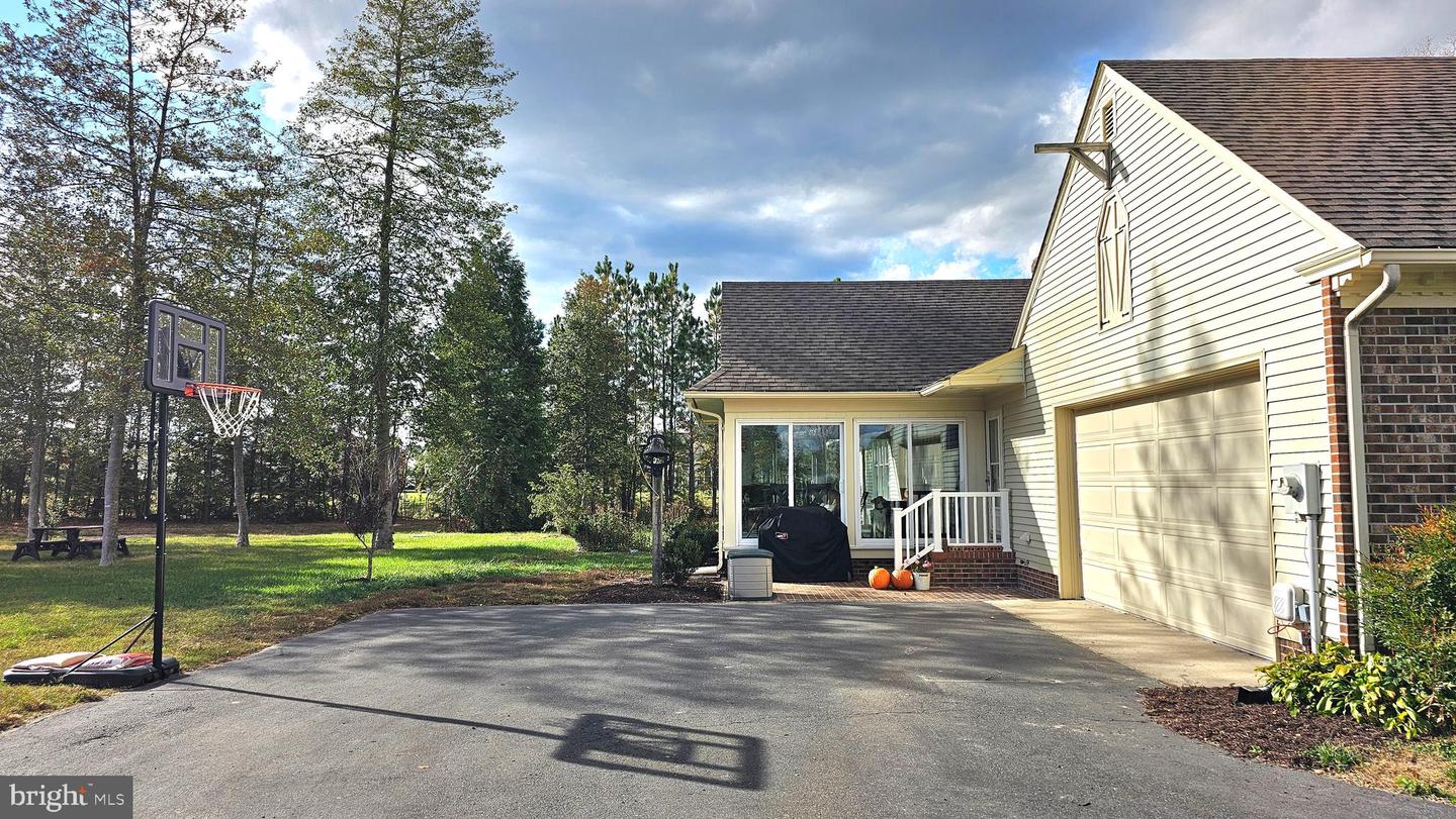 Salisbury, Maryland, 21804, United States, 4 Bedrooms Bedrooms, ,3 BathroomsBathrooms,Residential,For Sale,1996971