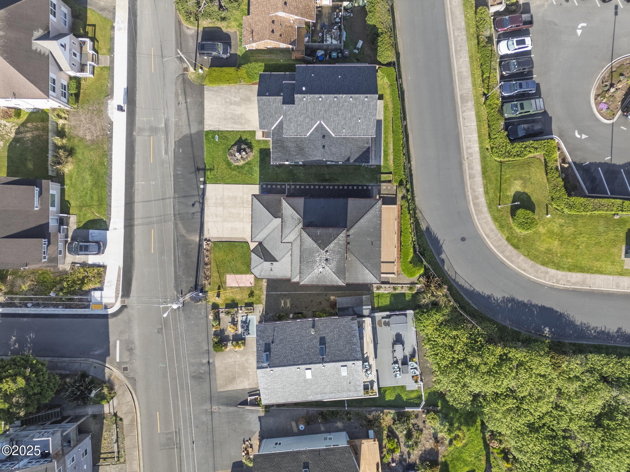 Lincoln City, Oregon, 97367, United States, 4 Bedrooms Bedrooms, ,Residential,For Sale,1793878