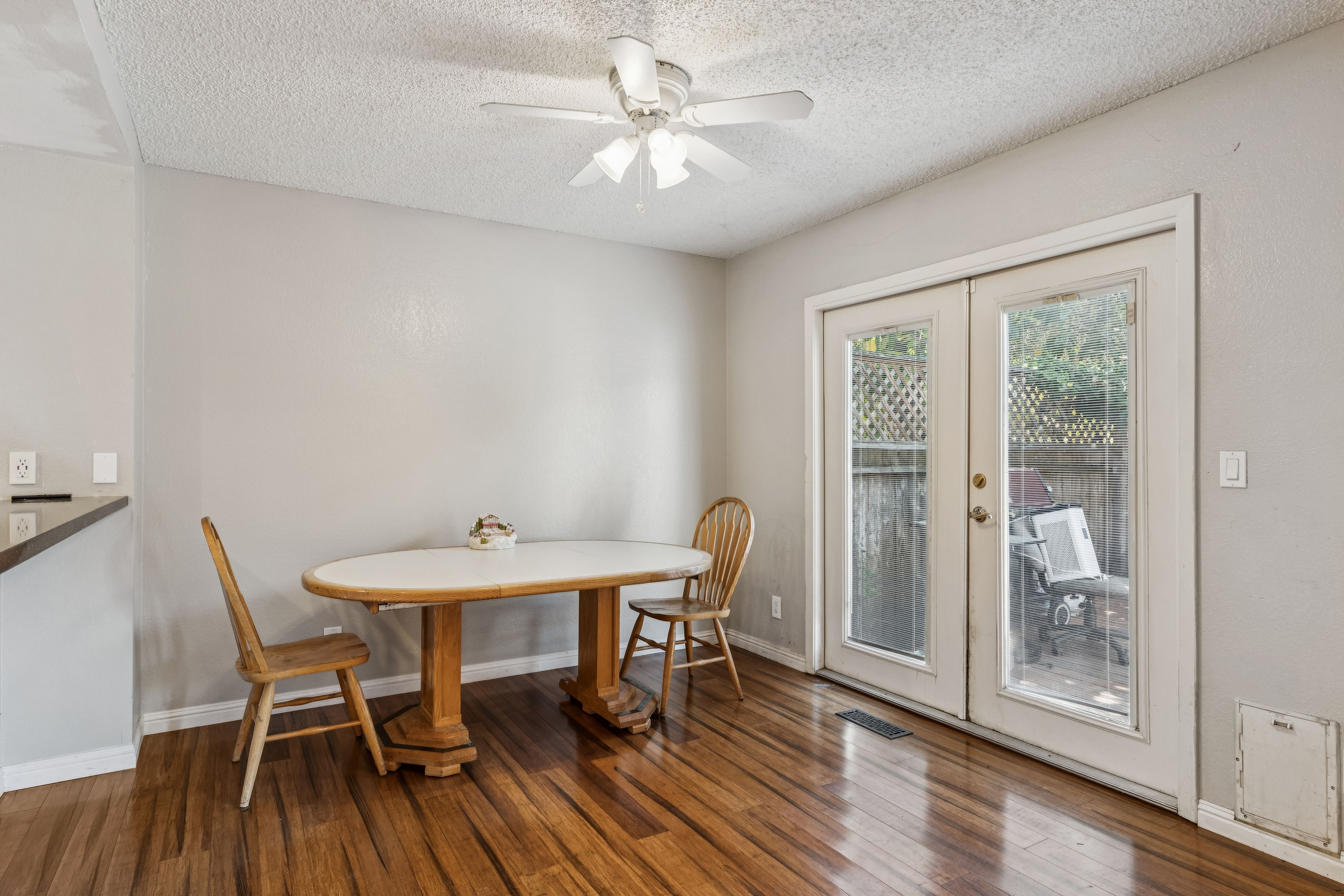  Charming Home in Petaluma