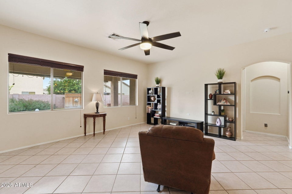 Chandler, Arizona, 85249, United States, 3 Bedrooms Bedrooms, ,2 BathroomsBathrooms,Residential,For Sale,2014017