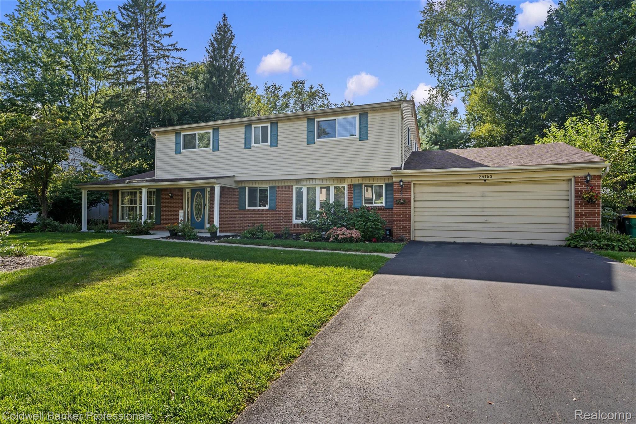 Westmeath St, Farmington Hills, MI 48334