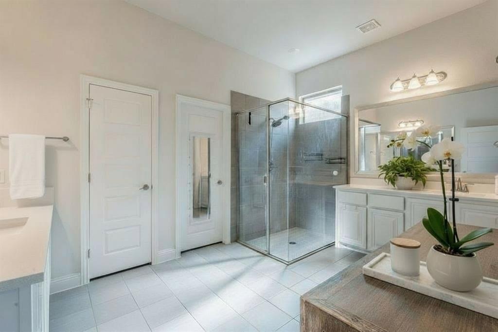 Celina, Texas, 75009, United States, 4 Bedrooms Bedrooms, ,4 BathroomsBathrooms,Residential,For Sale,1981096