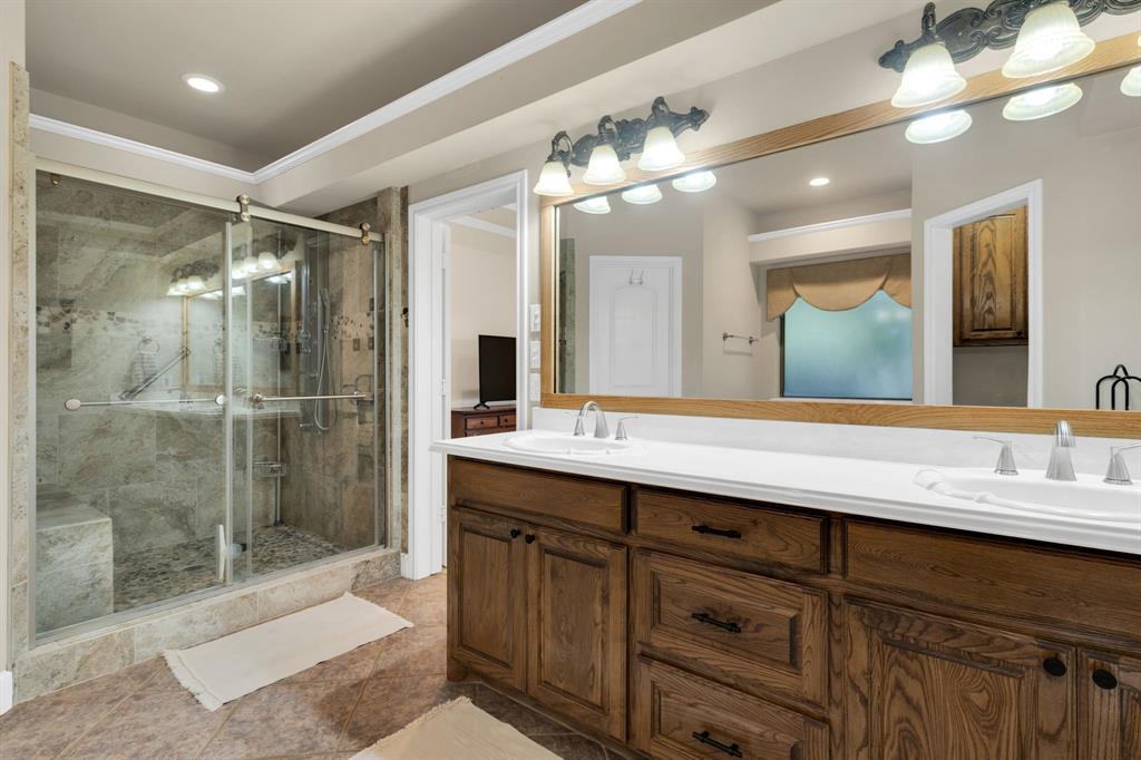 Midlothian, Texas, 76065, United States, 4 Bedrooms Bedrooms, ,4 BathroomsBathrooms,Residential,For Sale,1975305