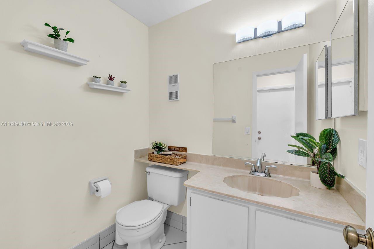 Miami, Florida, 33176, United States, 3 Bedrooms Bedrooms, ,3 BathroomsBathrooms,Residential,For Sale,1885670