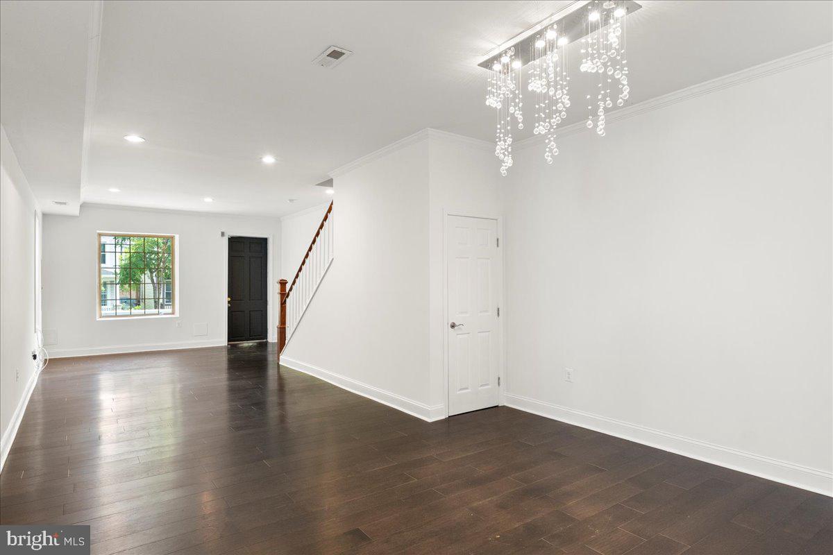 WASHINGTON, District of Columbia, 20020, United States, 3 Bedrooms Bedrooms, ,3 BathroomsBathrooms,Residential,For Sale,1975782