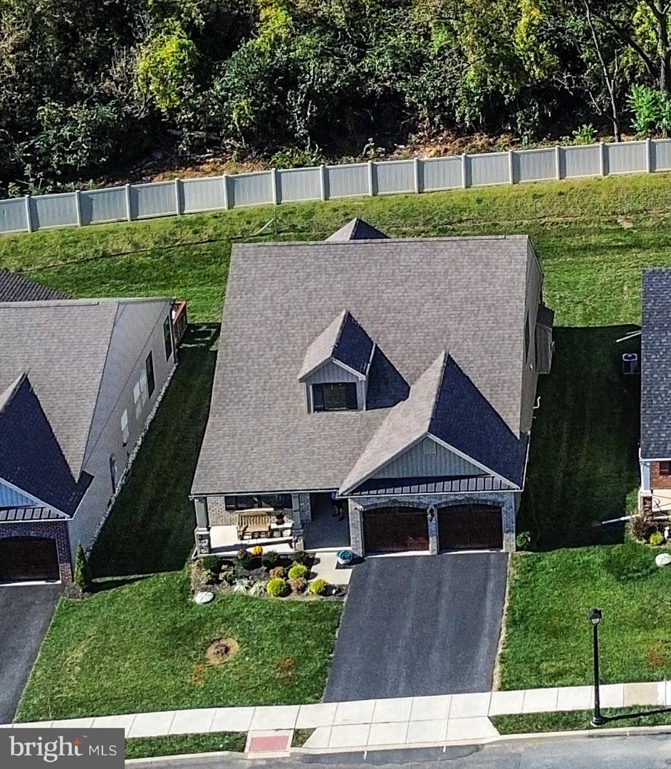 Emmaus, Pennsylvania, 18049, United States, 3 Bedrooms Bedrooms, ,3 BathroomsBathrooms,Residential,For Sale,1960506