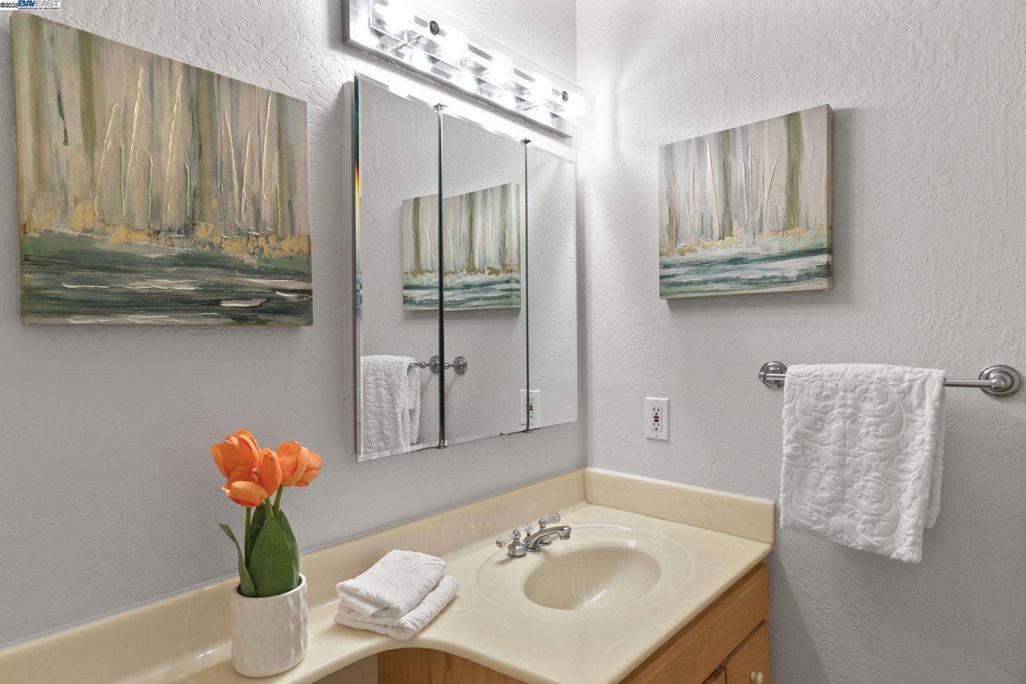 Fremont, California, 94536, United States, 3 Bedrooms Bedrooms, ,2 BathroomsBathrooms,Residential,For Sale,2002077