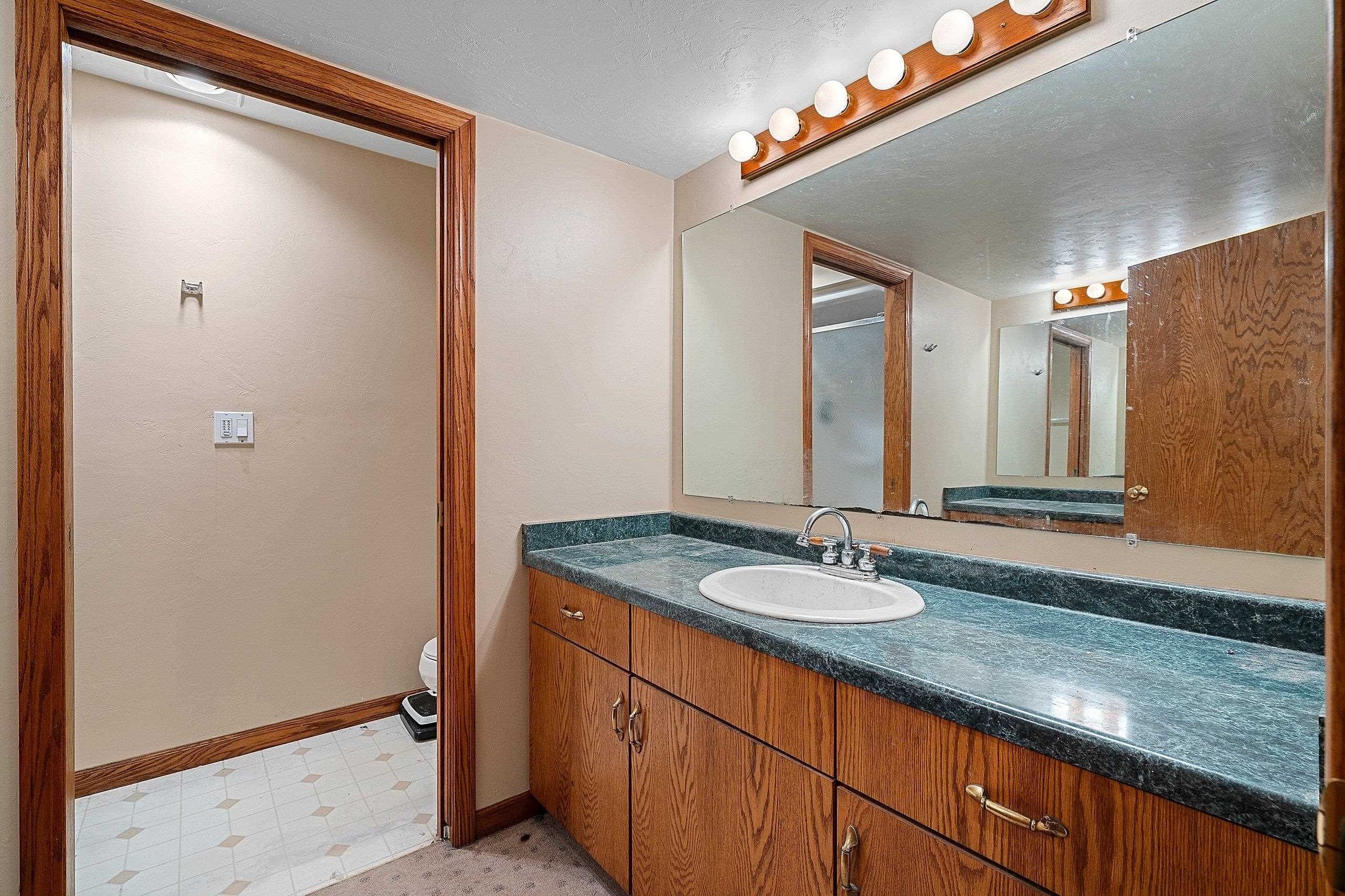 DE PERE, Wisconsin, 54115-9240, United States, 4 Bedrooms Bedrooms, ,4 BathroomsBathrooms,Residential,For Sale,2048017