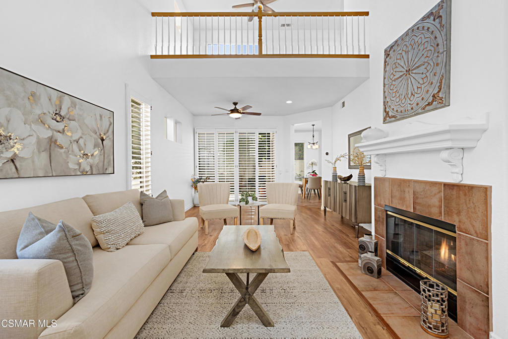 Westlake Village, California, 91362, United States, 2 Bedrooms Bedrooms, ,3 BathroomsBathrooms,Residential,For Sale,1987544