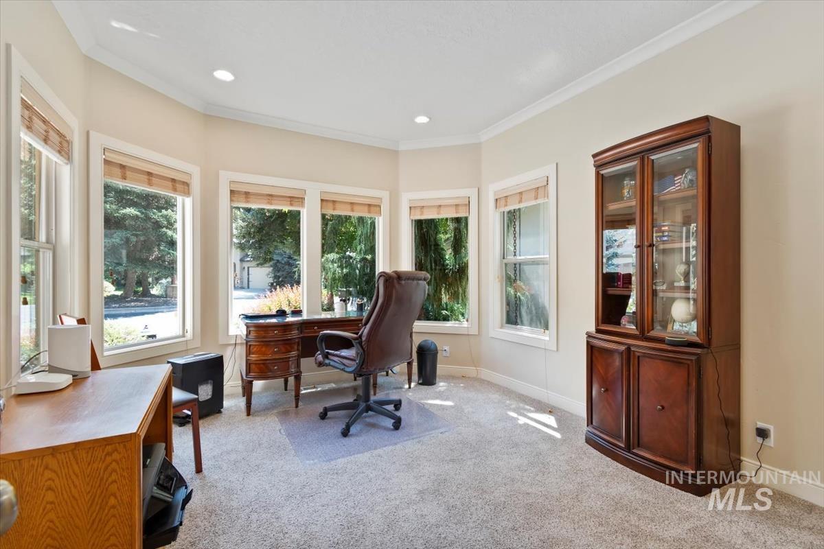 Eagle, Idaho, 83616-7135, United States, 4 Bedrooms Bedrooms, ,Residential,For Sale,1925898