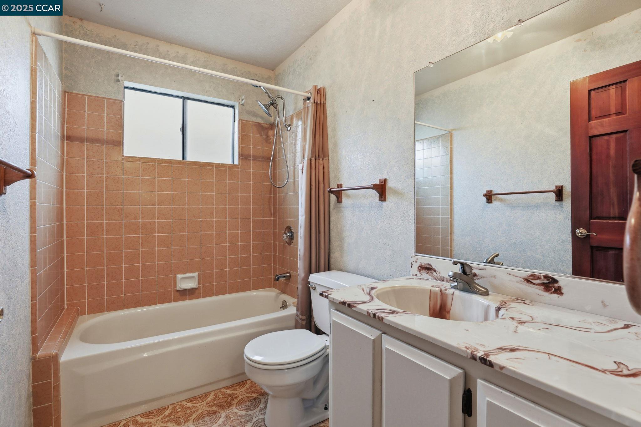 El Dorado Hills, California, 95762, United States, 4 Bedrooms Bedrooms, ,3 BathroomsBathrooms,Residential,For Sale,1988209