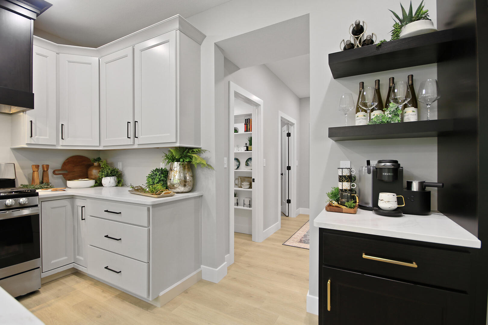 COLUMBIA, Missouri, 65202, United States, 4 Bedrooms Bedrooms, ,3 BathroomsBathrooms,Residential,For Sale,2008835