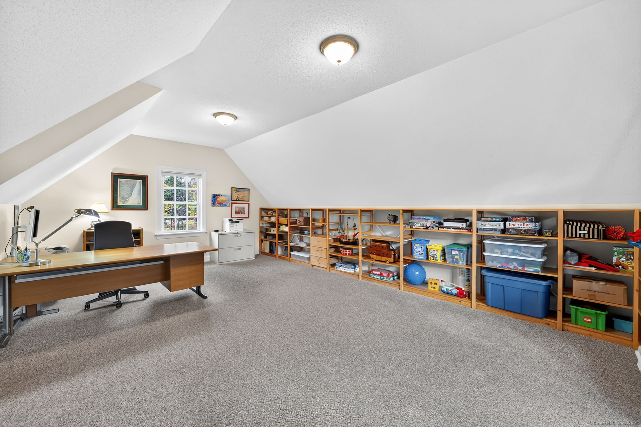 Suffield, Connecticut, 06078, United States, 4 Bedrooms Bedrooms, ,3 BathroomsBathrooms,Residential,For Sale,1988055