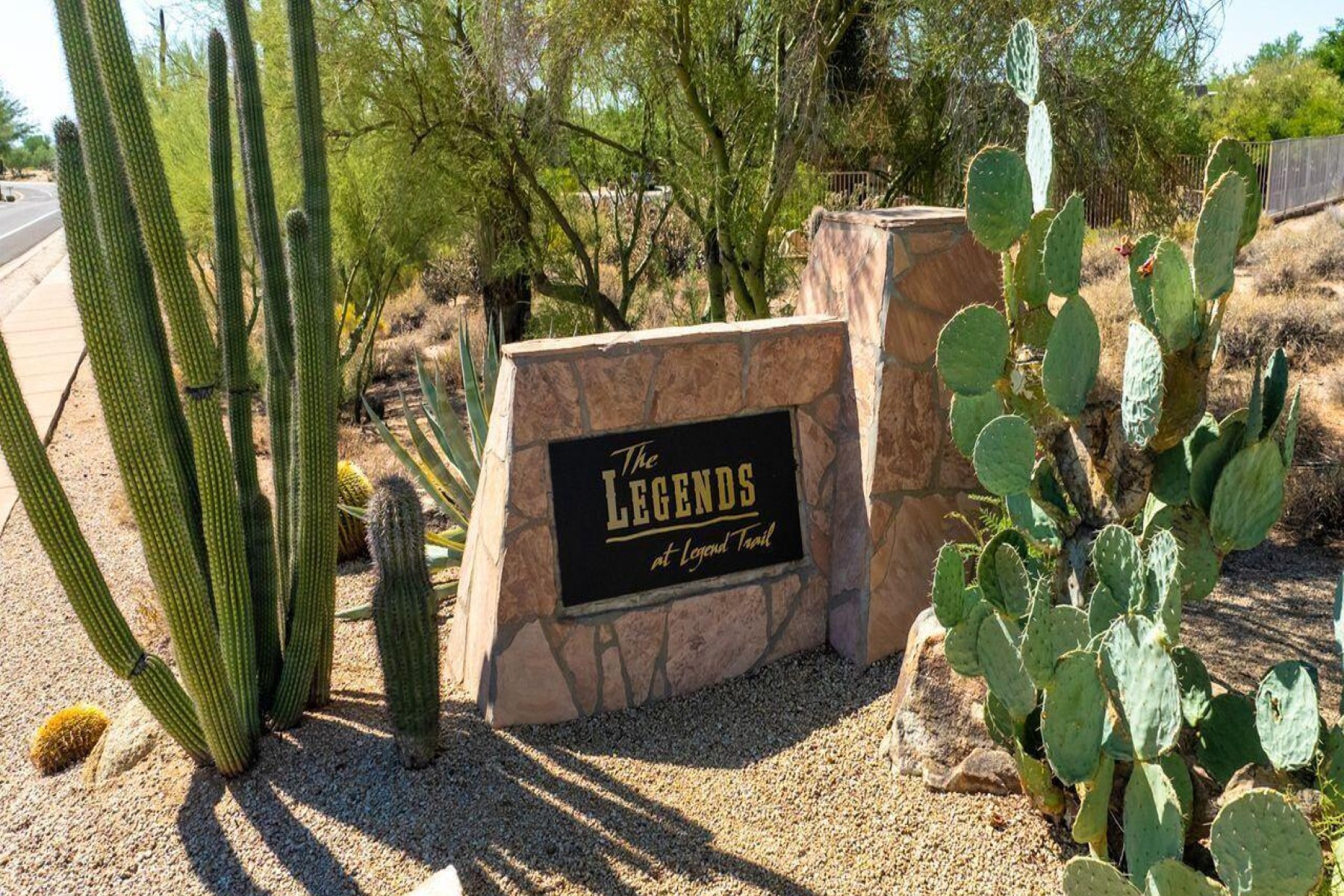  9621 E Chuckwagon Lane  Scottsdale, AZ - 物件實景