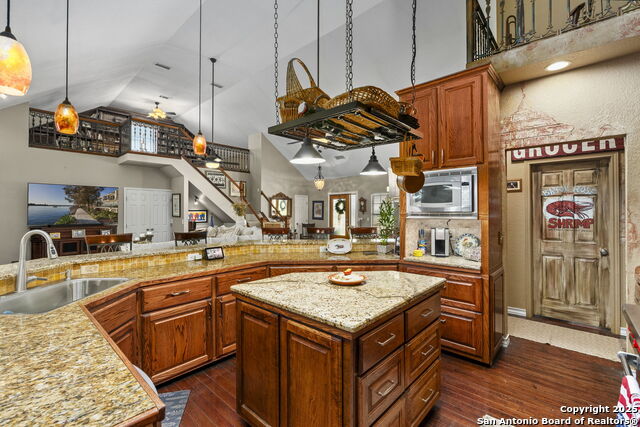 Bandera, Texas, 78003, United States, 3 Bedrooms Bedrooms, ,3 BathroomsBathrooms,Residential,For Sale,1919433