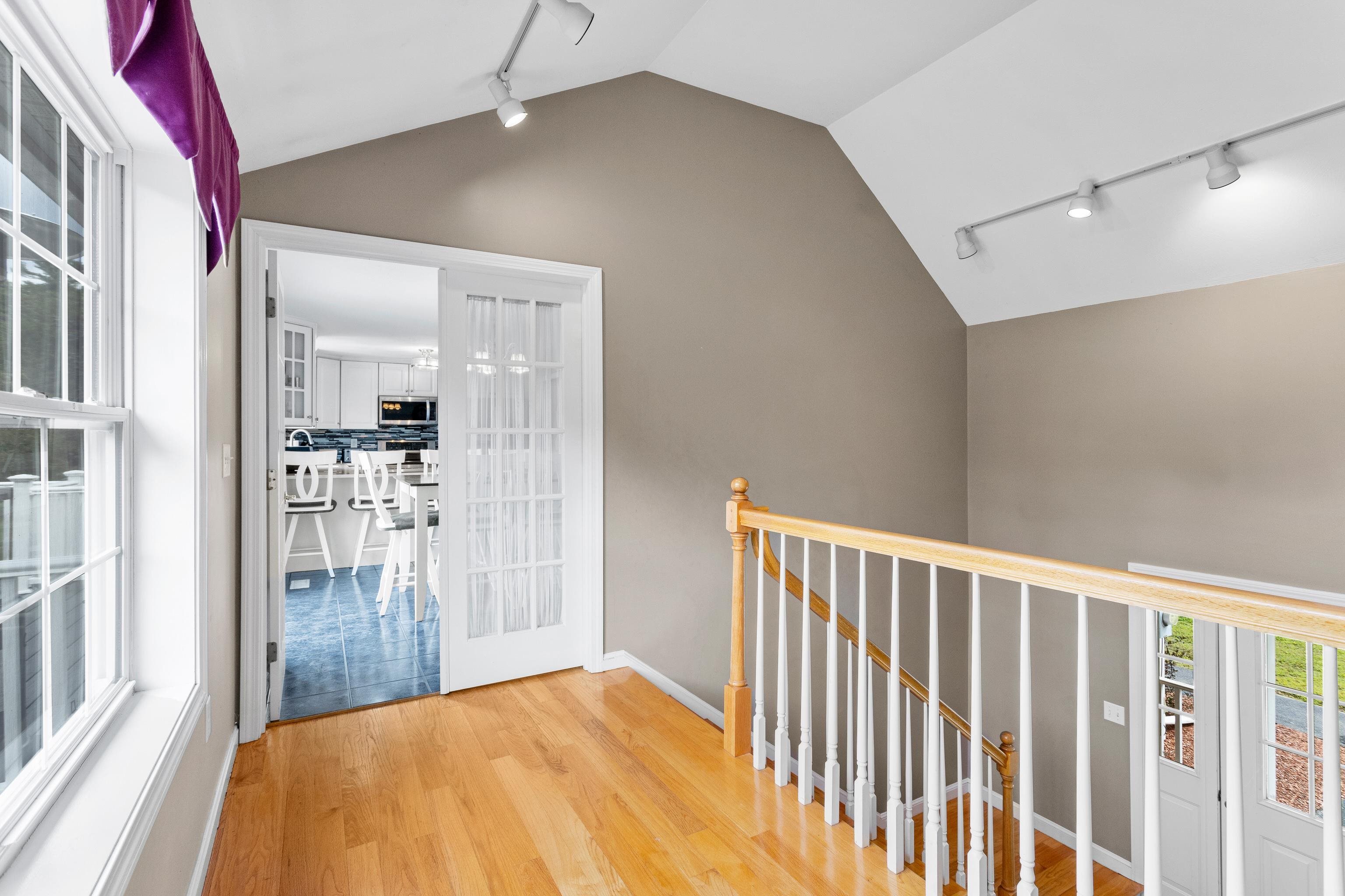 Pelham, New Hampshire, 03076, United States, 4 Bedrooms Bedrooms, ,3 BathroomsBathrooms,Residential,For Sale,1937373