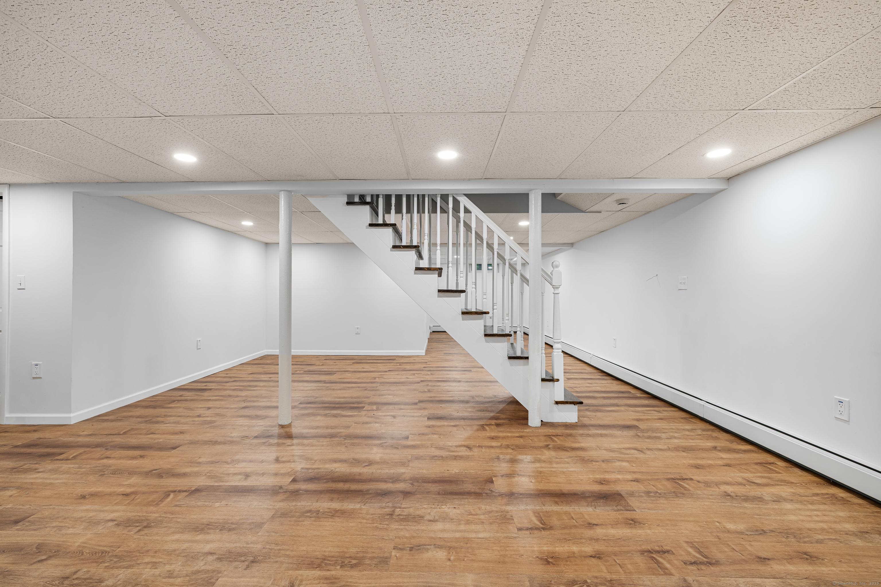 Bloomfield, Connecticut, 06002, United States, 4 Bedrooms Bedrooms, ,3 BathroomsBathrooms,Residential,For Sale,2006312