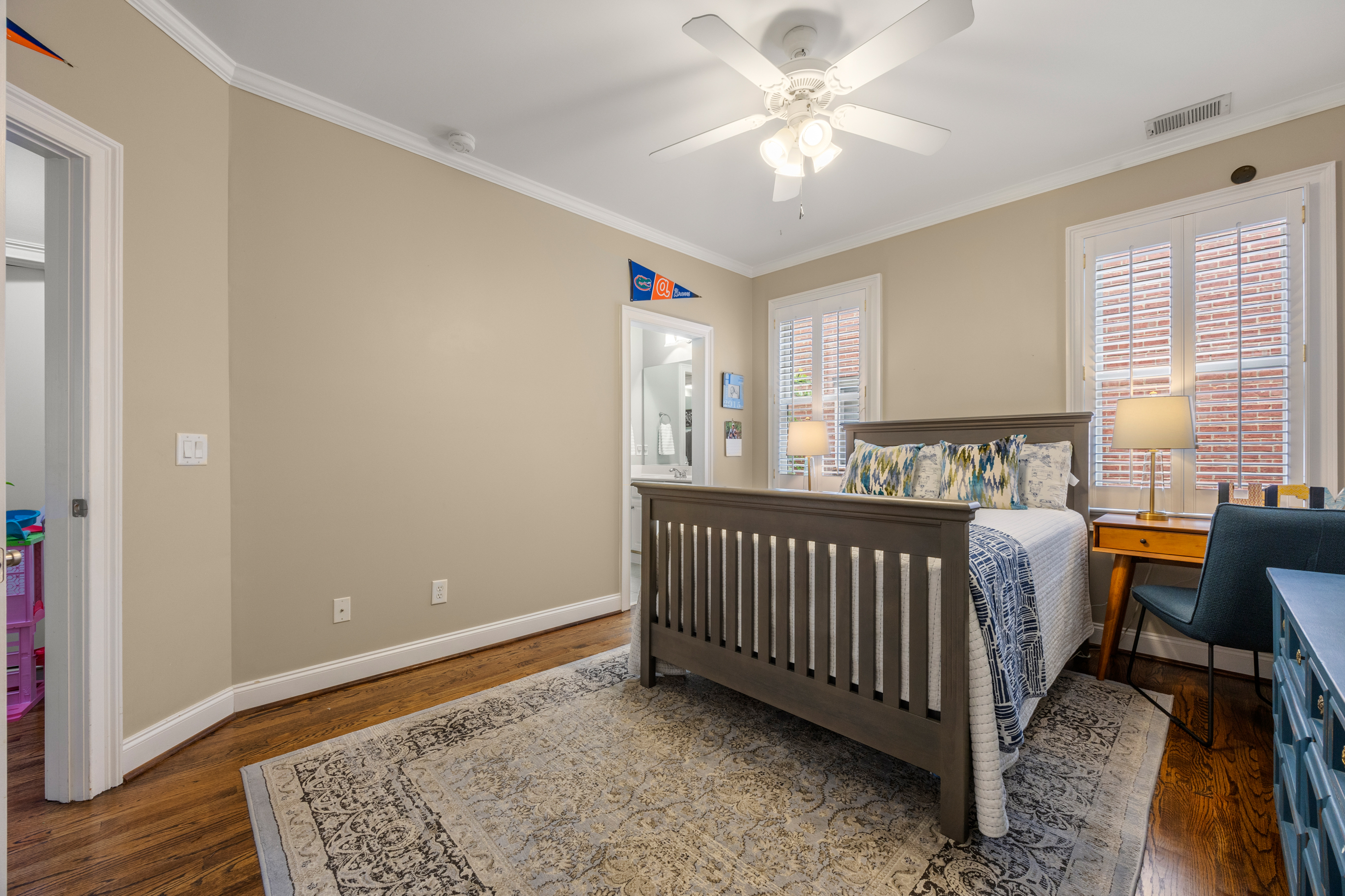  Impeccably Maintained Home in an Exclusive Gated Enclave - 物件實景