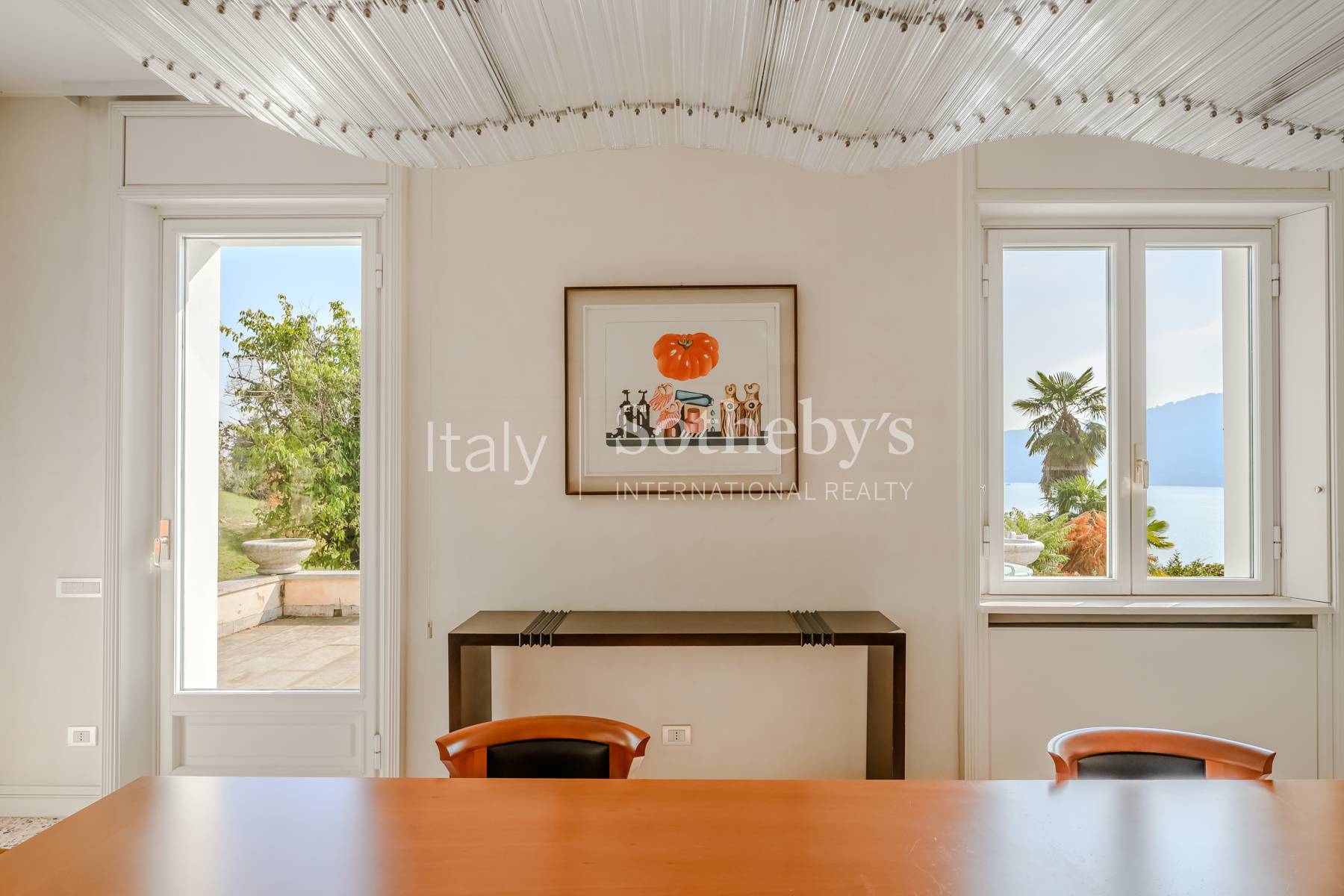  Elegant Villa with a Historic Park and Lake Views - 物件實景