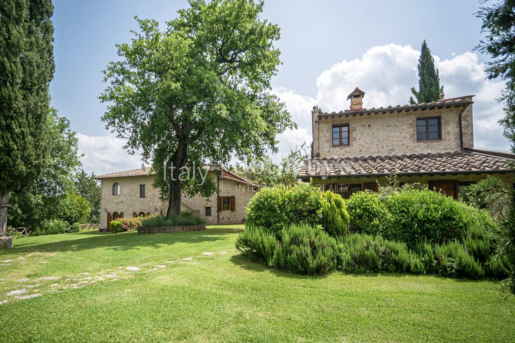  Stunning estate on top of a gentle hill - 物件實景