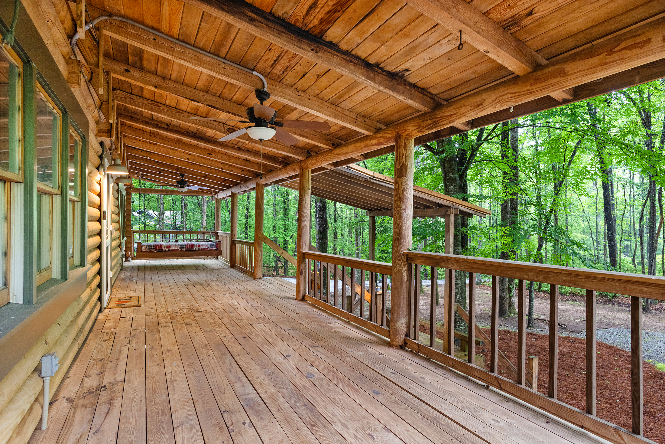  Charming, Private Cabin Overlooking Lake Coweta - 物件實景