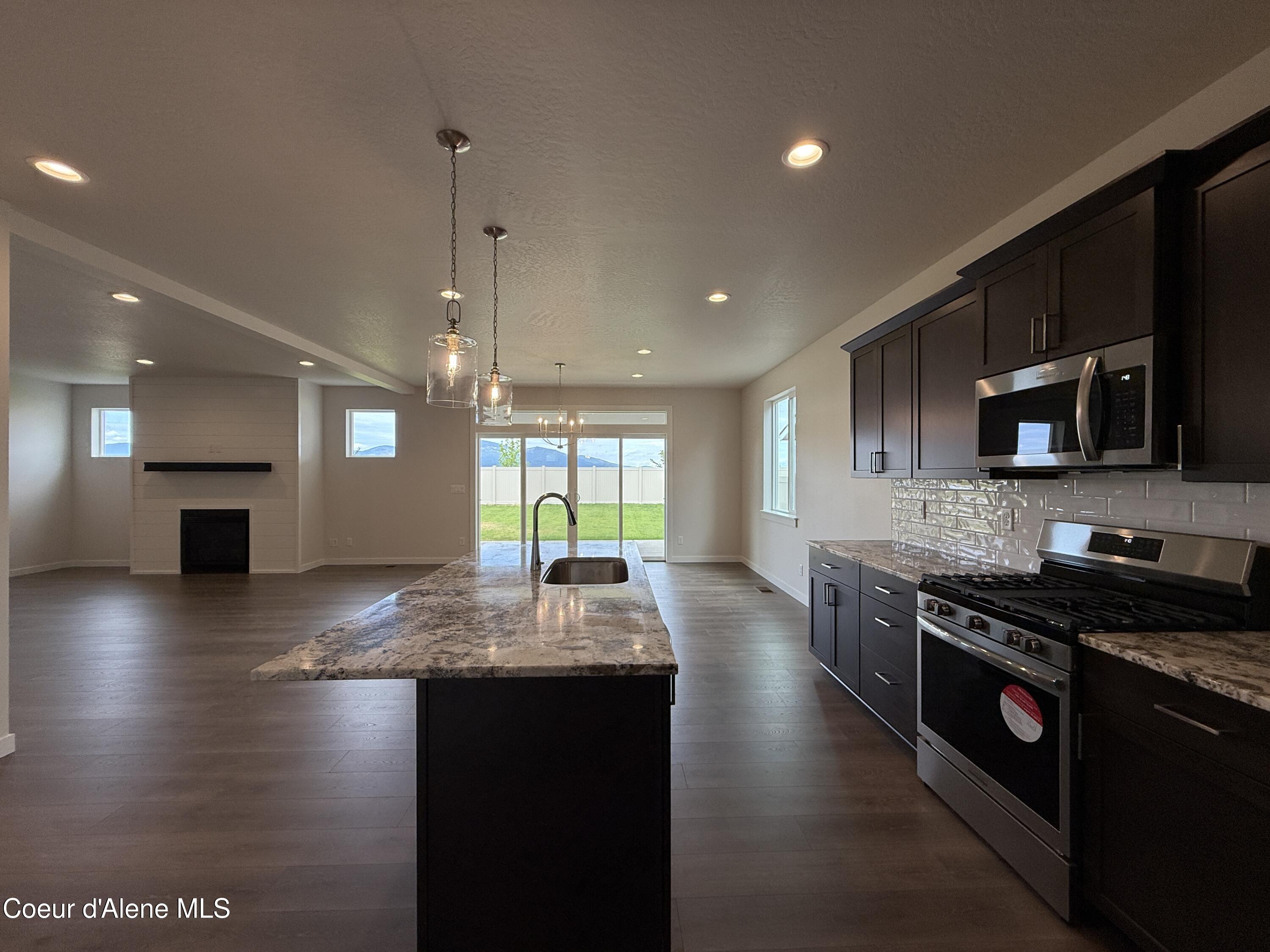 Post Falls, Idaho, 83854, United States, 4 Bedrooms Bedrooms, ,3 BathroomsBathrooms,Residential,For Sale,1927944