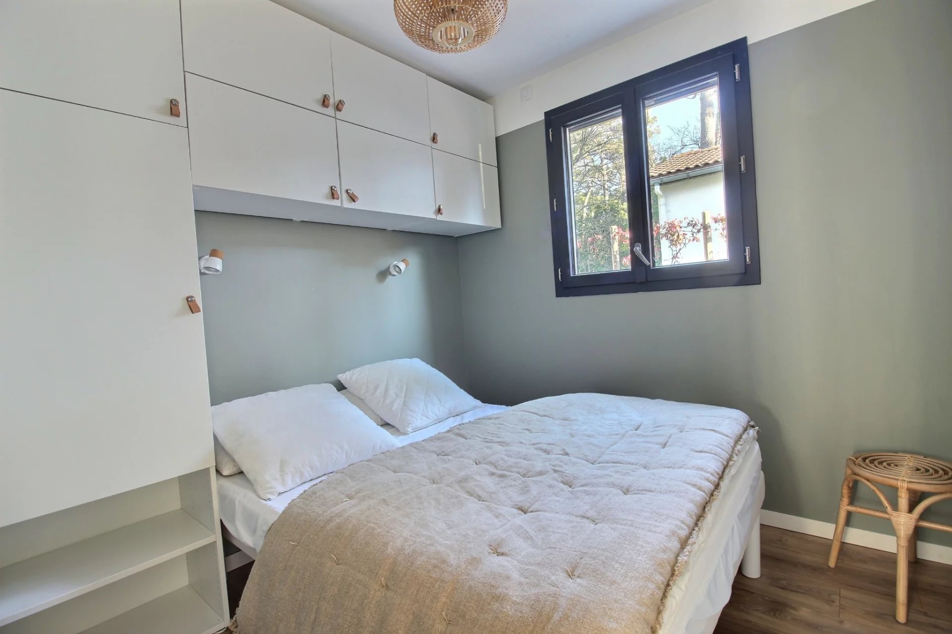 Arcachon, New Aquitaine, 33120, FR, 2 Bedrooms Bedrooms, ,1 BathroomBathrooms,Residential,For Sale,1684392