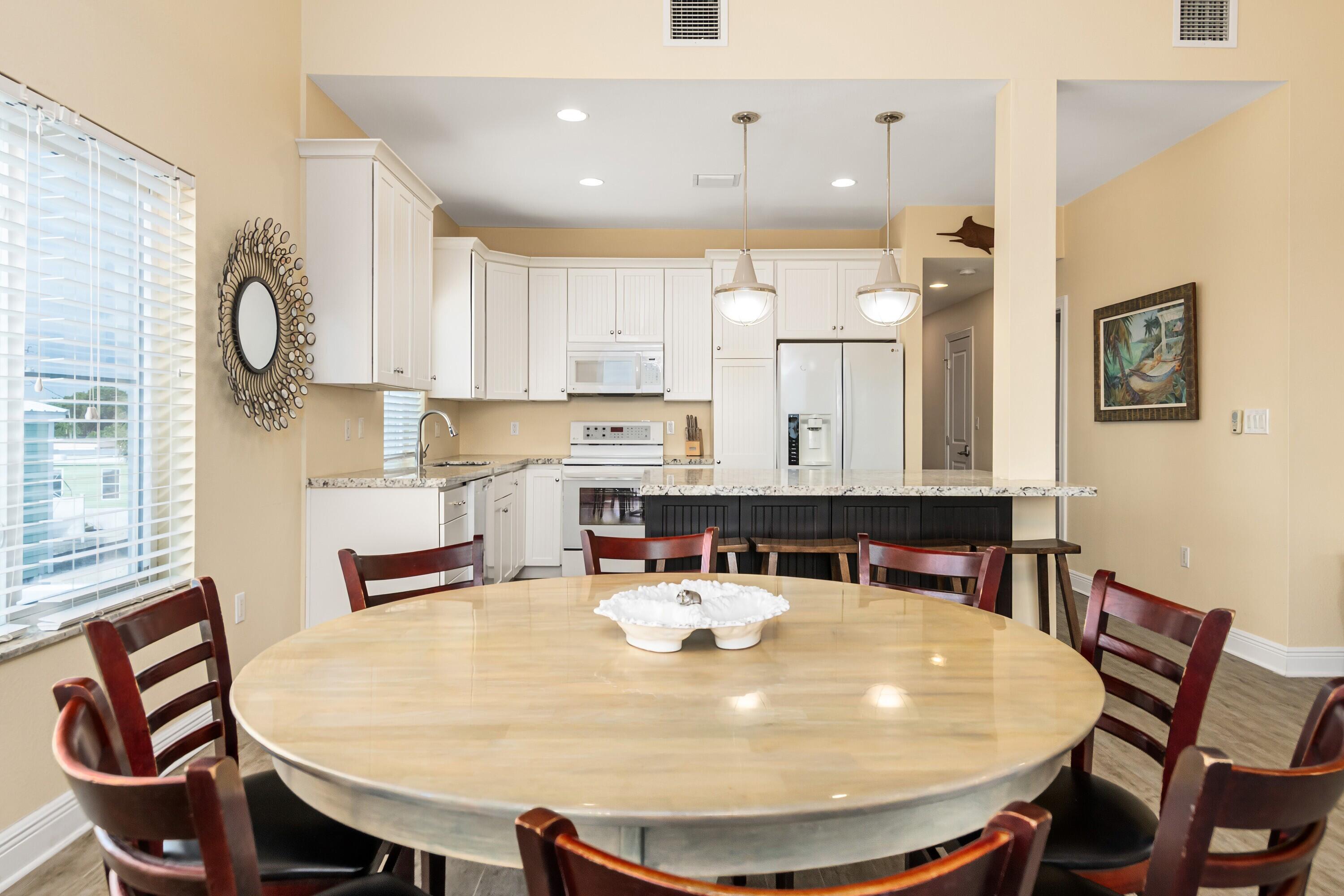 MARATHON, Florida, 33050, United States, 3 Bedrooms Bedrooms, ,2 BathroomsBathrooms,Residential,For Sale,1989010