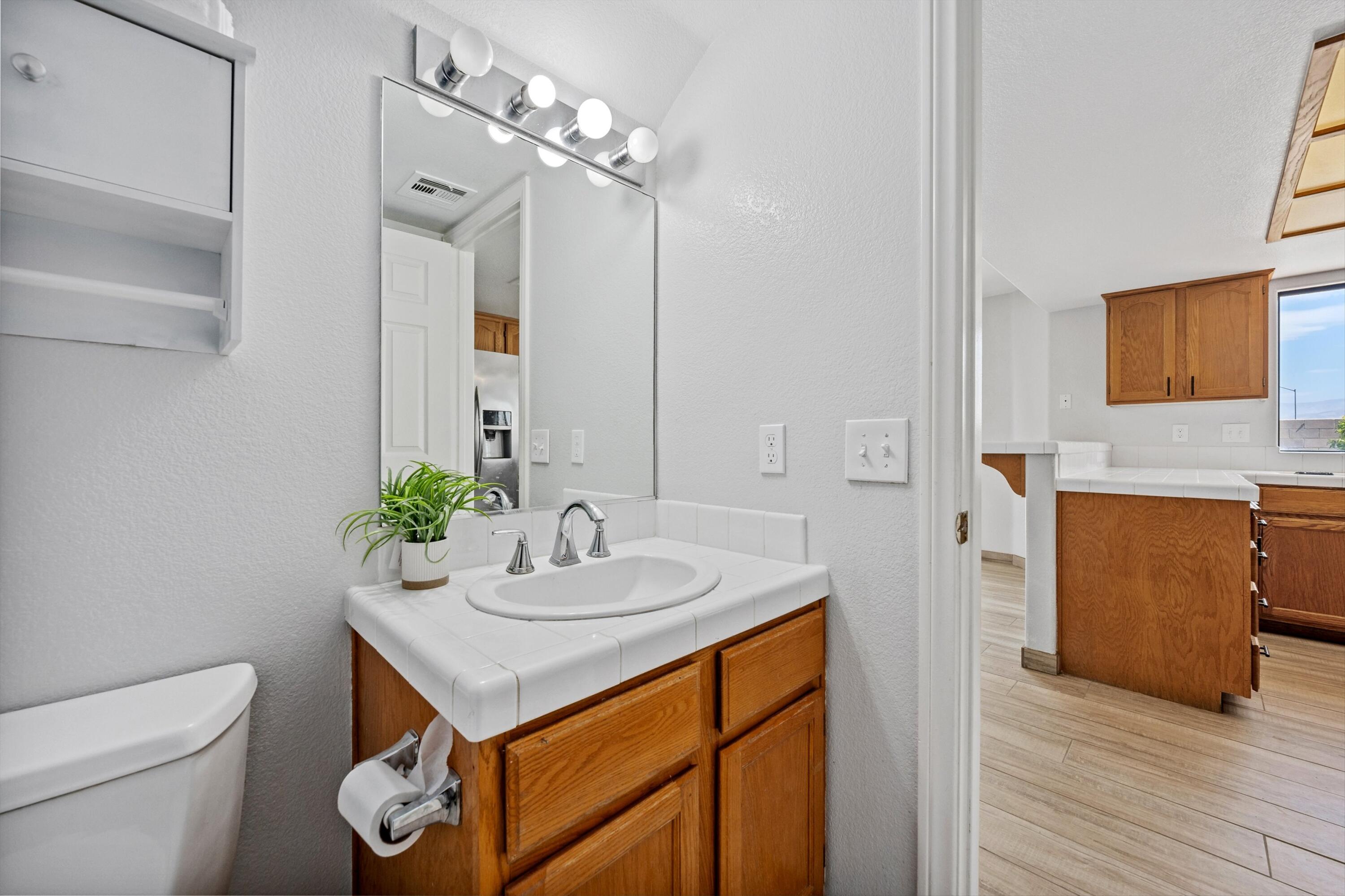 Indio, California, 92201, United States, 3 Bedrooms Bedrooms, ,2 BathroomsBathrooms,Residential,For Sale,1891507
