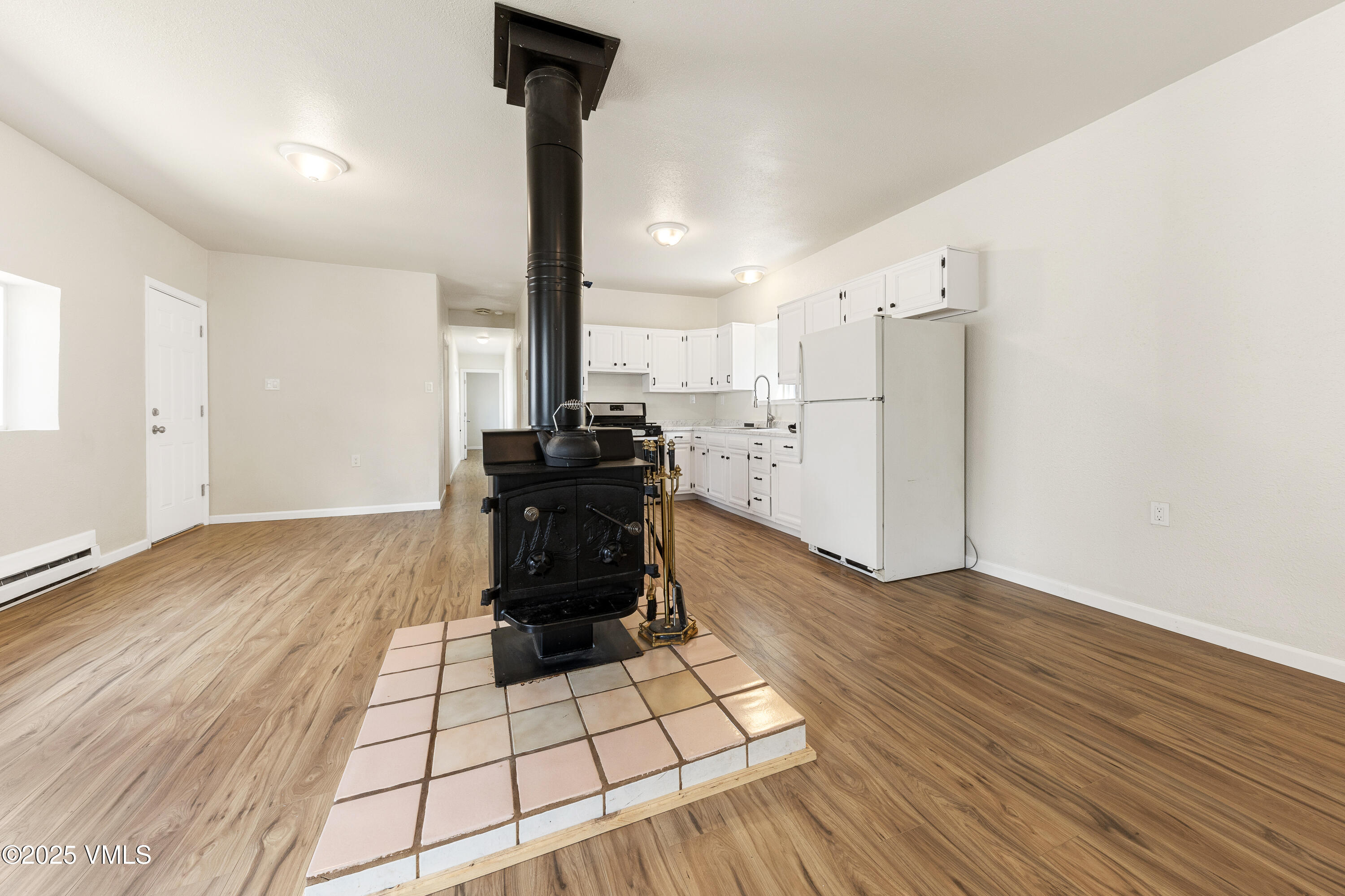 Gypsum, Colorado, 81637, United States, 2 Bedrooms Bedrooms, ,1 BathroomBathrooms,Residential,For Sale,1849053