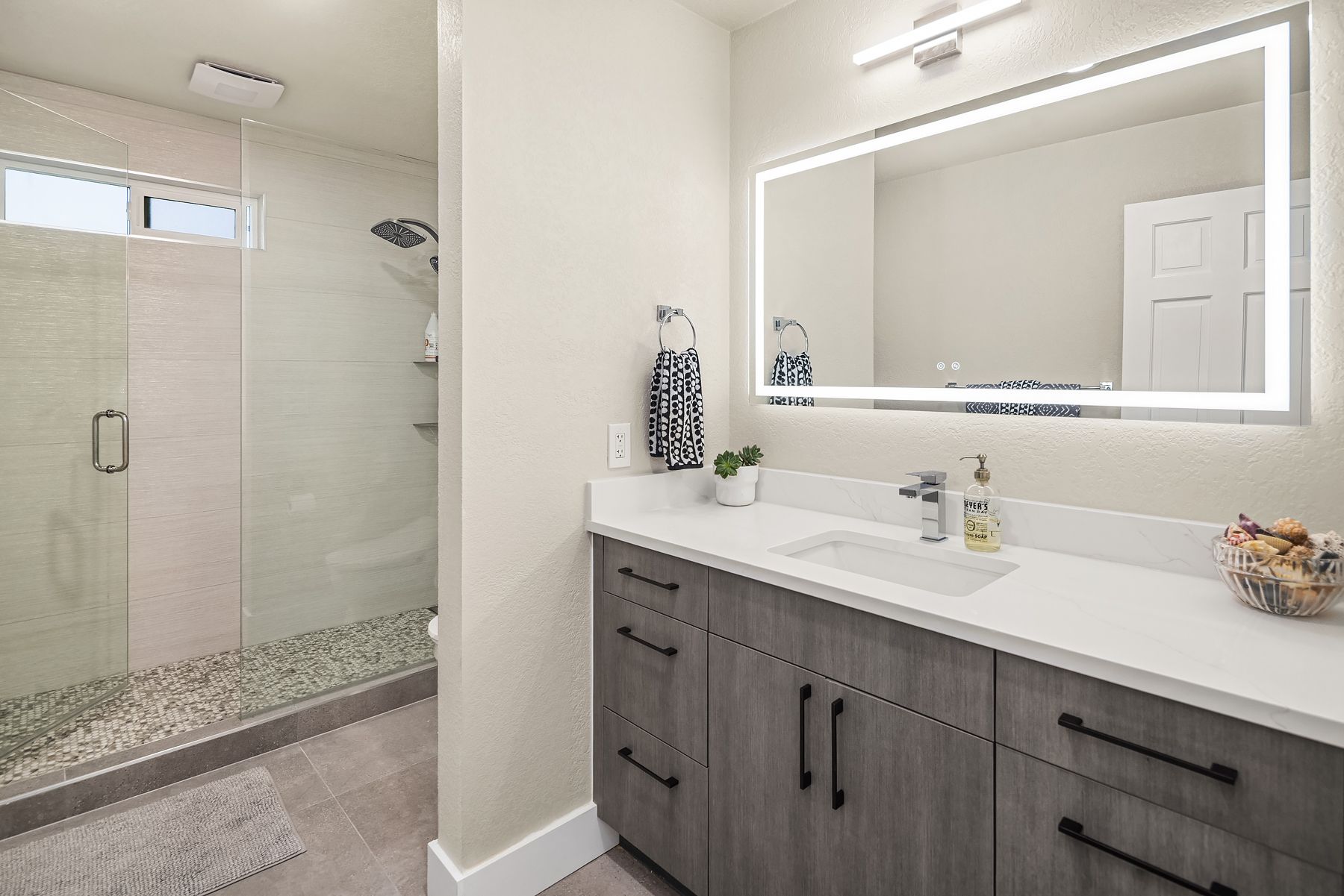  9360 Mercerwood Drive Dr, Mercer Island, WA 98040 - 物件實景