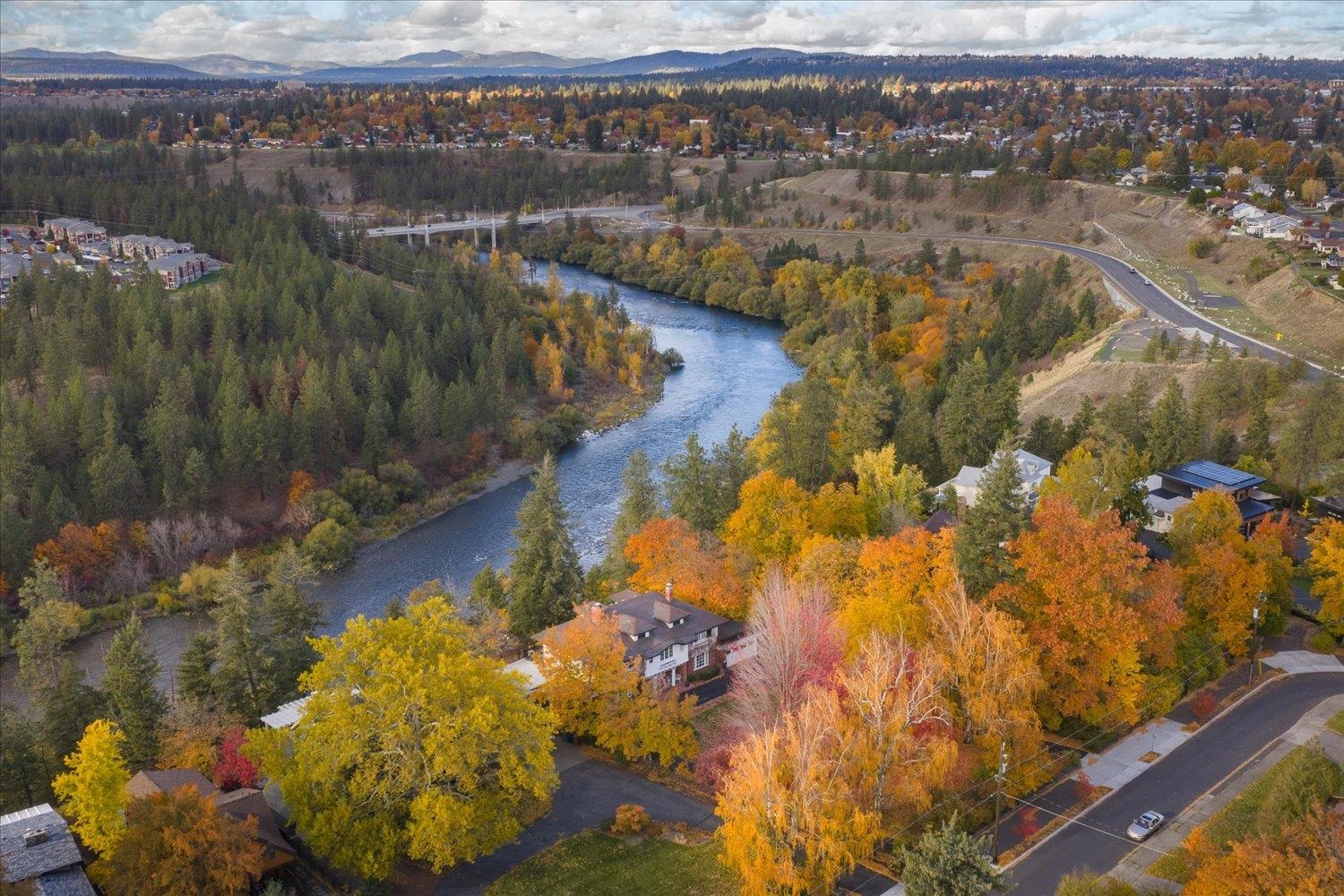 Spokane, Washington, 99201, United States, 4 Bedrooms Bedrooms, ,5 BathroomsBathrooms,Residential,For Sale,1987077