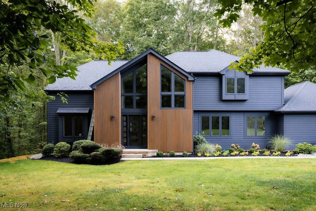 Chagrin Falls, Ohio, 44023, United States, 4 Bedrooms Bedrooms, ,4 BathroomsBathrooms,Residential,For Sale,1930010