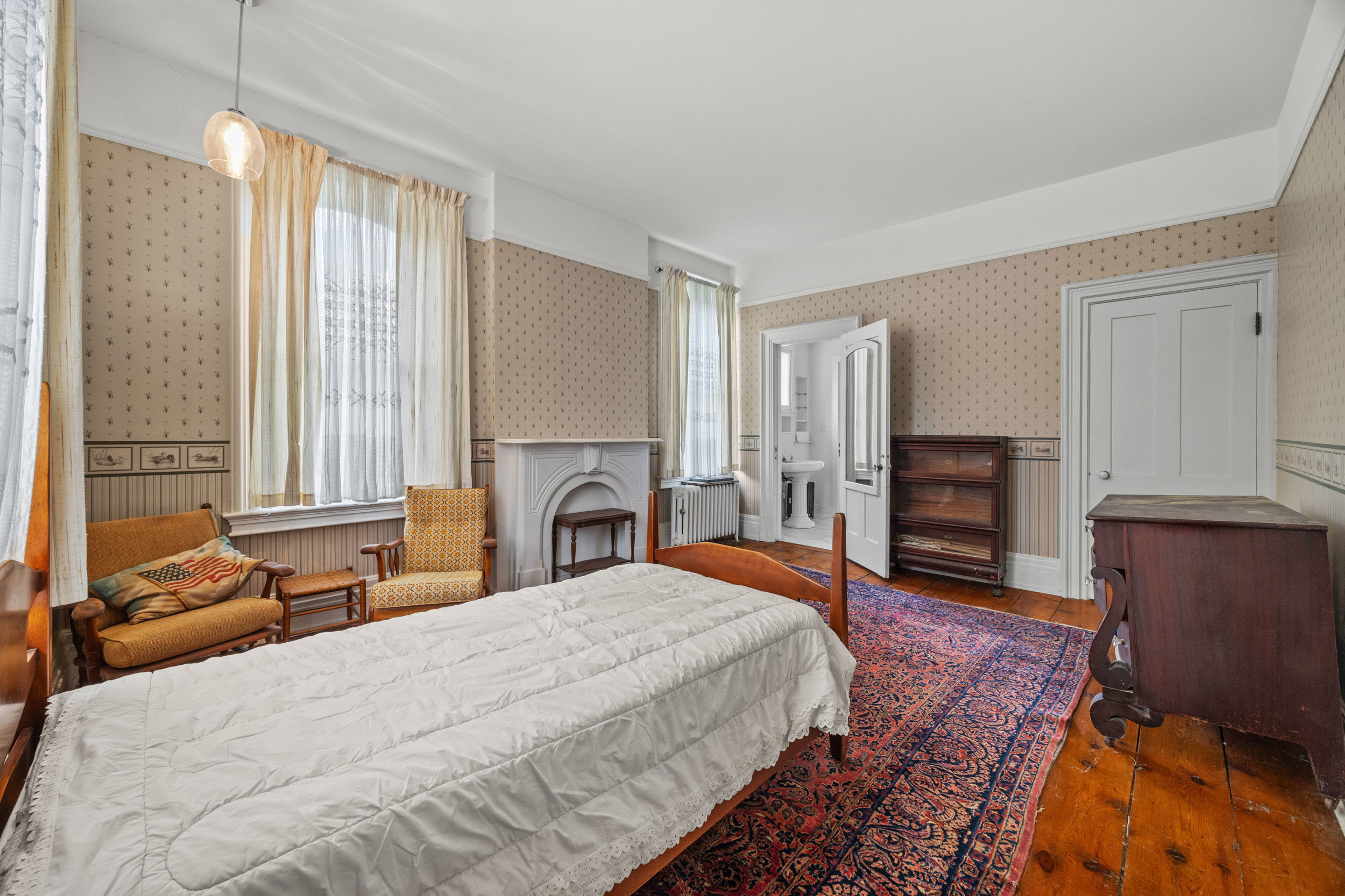 Geneva, New York, 14456, United States, 7 Bedrooms Bedrooms, ,4 BathroomsBathrooms,Residential,For Sale,1982017