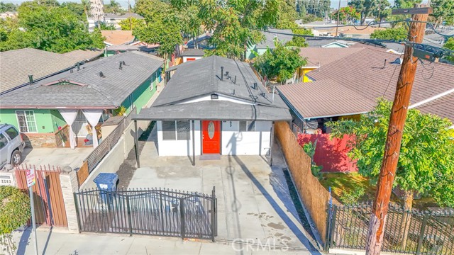 Compton, California, 90222, United States, 2 Bedrooms Bedrooms, ,2 BathroomsBathrooms,Residential,For Sale,1881655