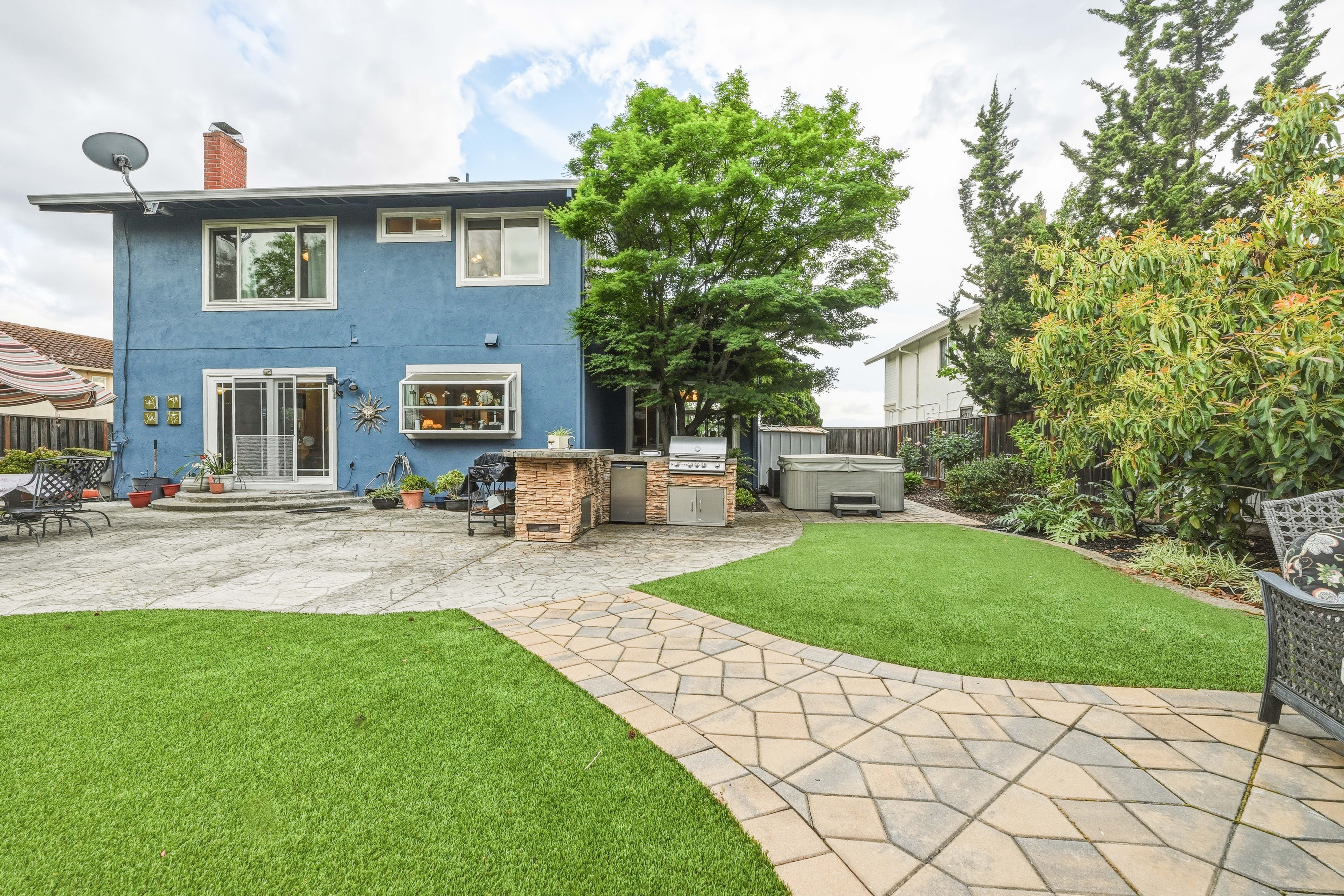  Stunningly Upgraded Home with Modern Amenities and Charm - 物件實景
